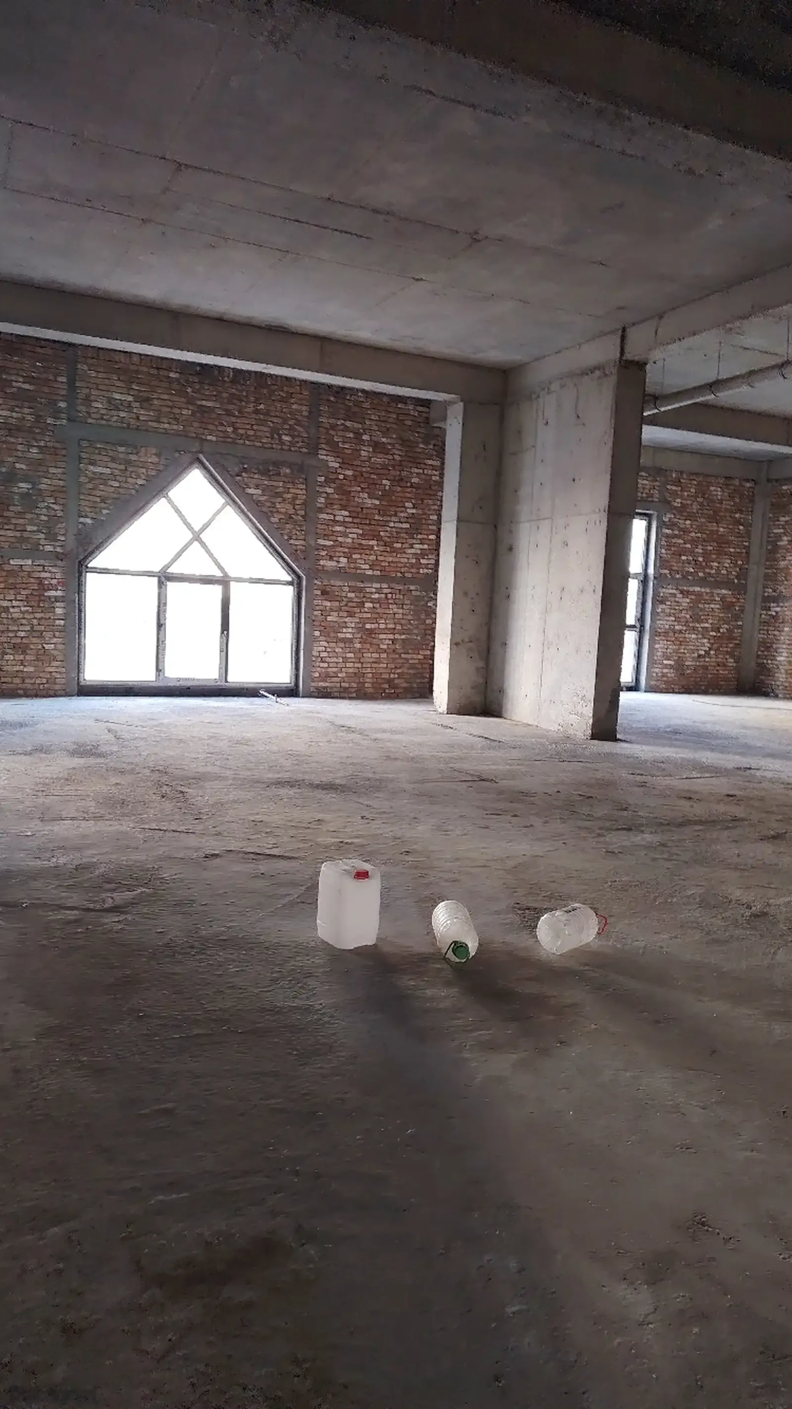 Помещение под свободное назначение, 146м², Фирдавси якачинор ( Ҷал-ҷам )