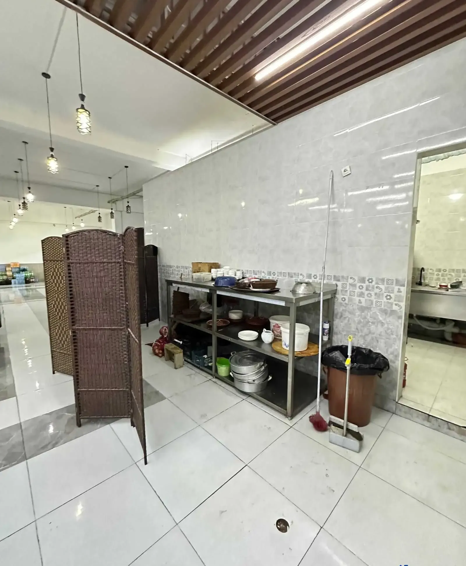 Помещение под ресторан / бар, 444м², Сино Караболо