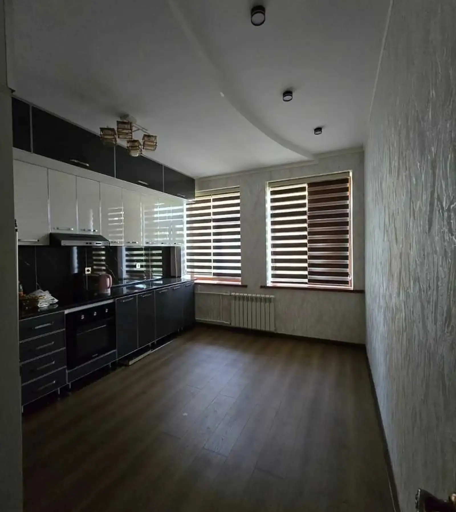 3-комн. квартира, 2 этаж, 140м², Н Сино