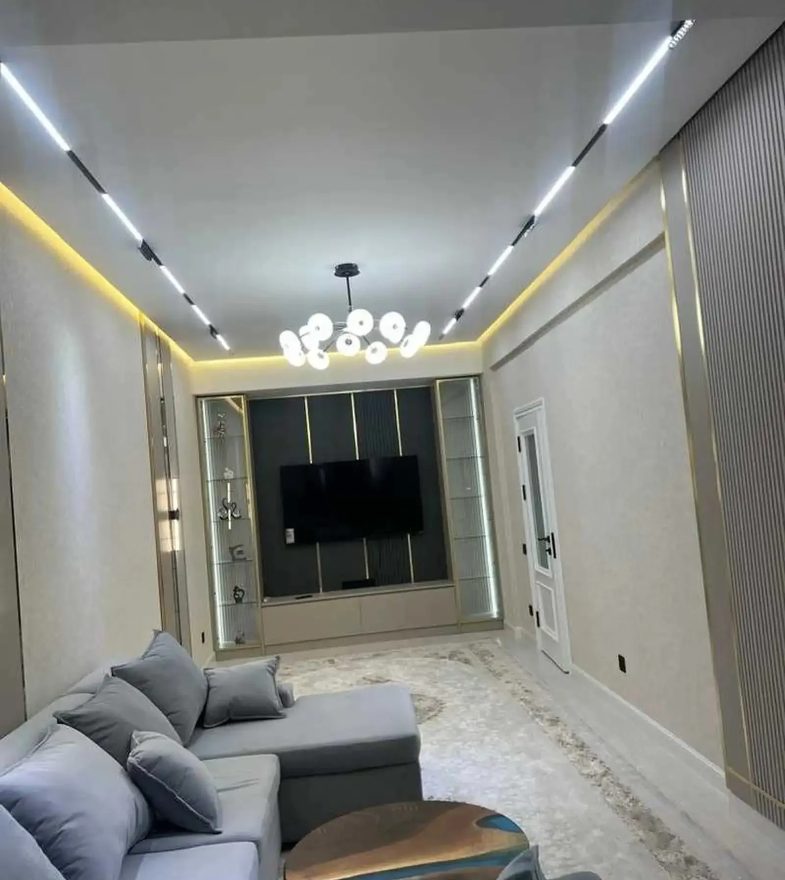 2-комн. квартира, 10 этаж, 78м², Сомони