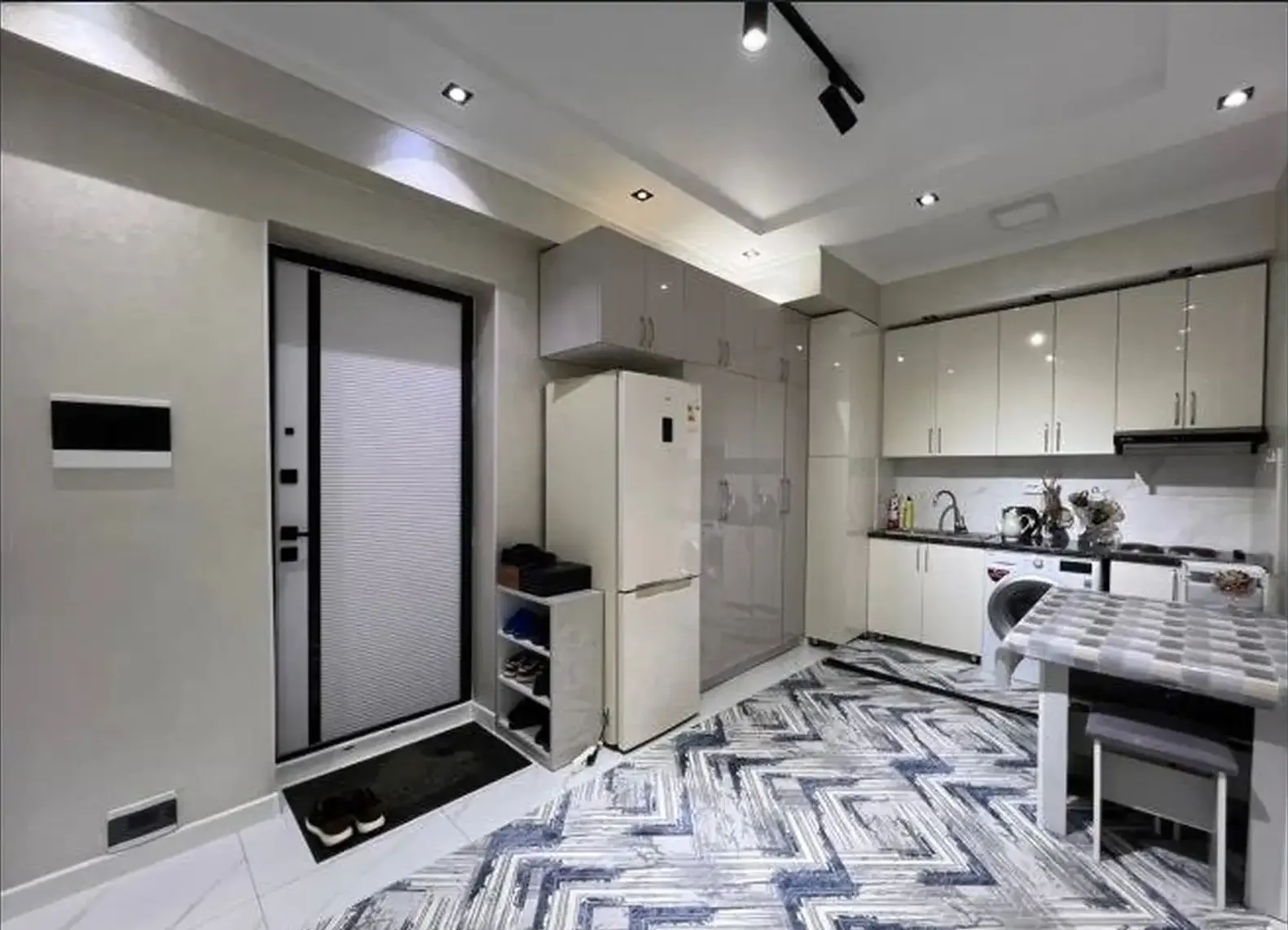 2-комн. квартира, 11 этаж, 54 м², шохмансур