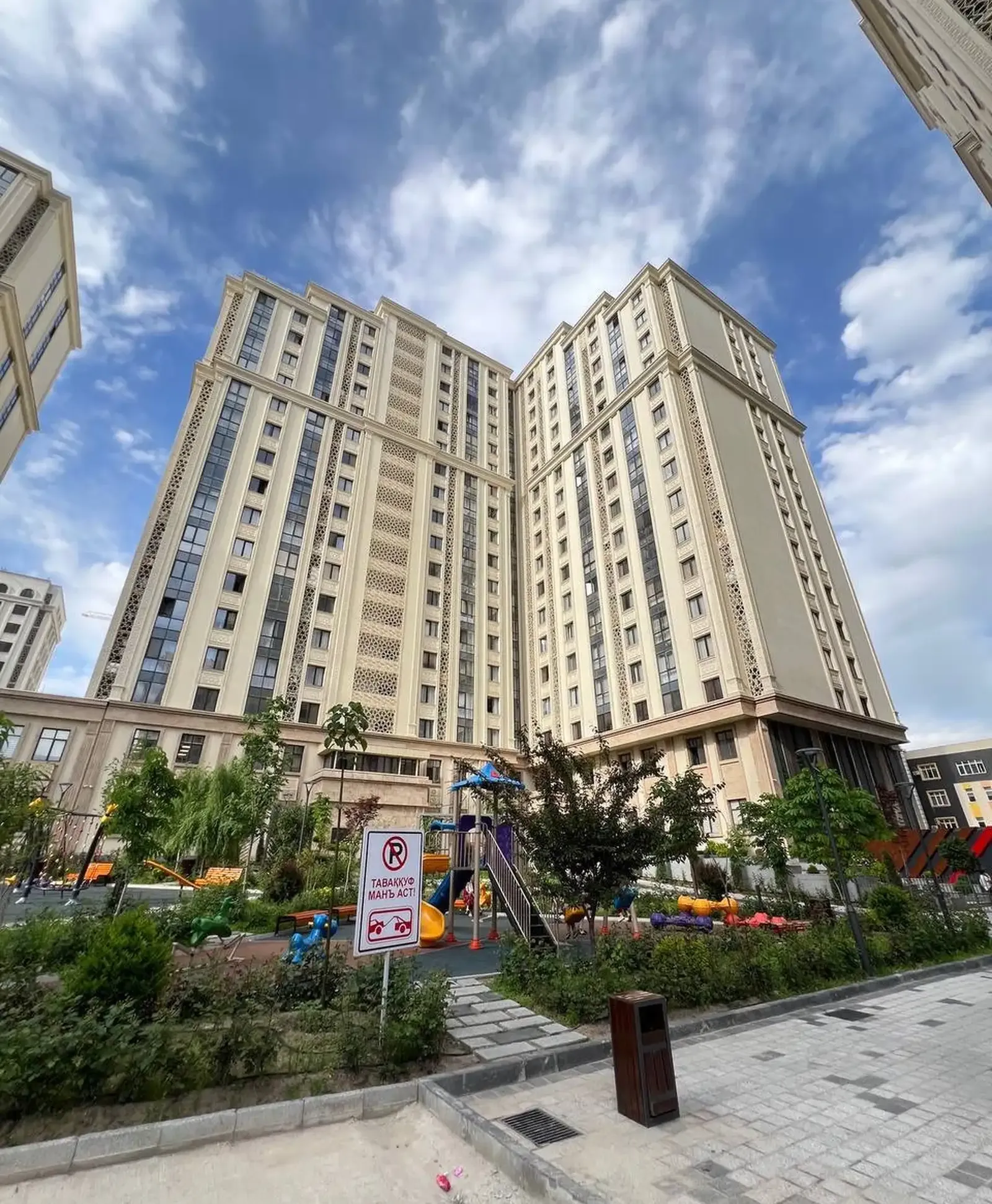 2-комн. квартира, 12 этаж, 46 м², Шохмансур