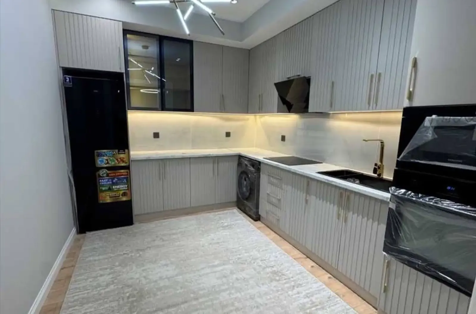 2-комн. квартира, 10 этаж, 77 м², шохмансур