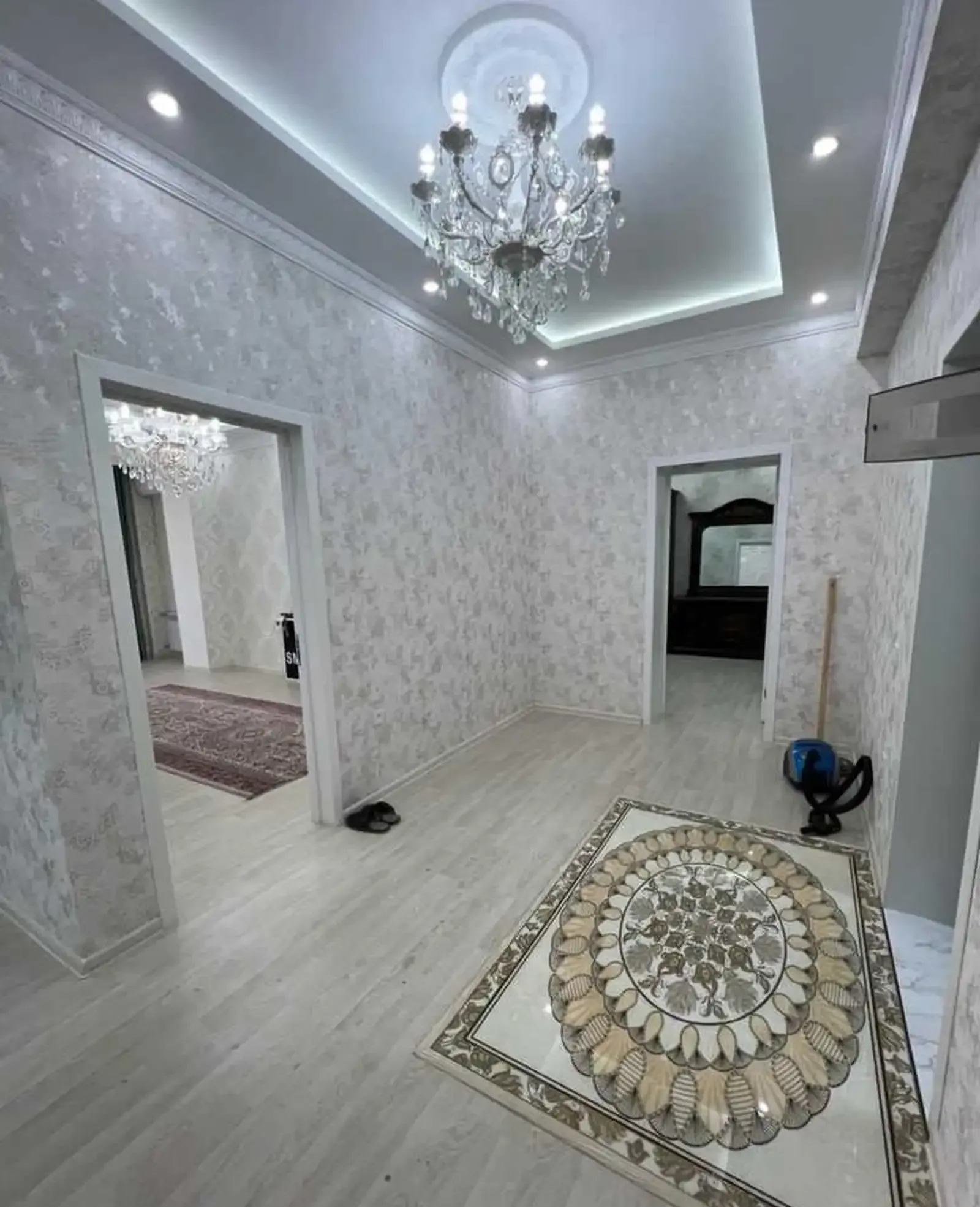 3-комн. квартира, 12 этаж, 95м², Шоҳмансур