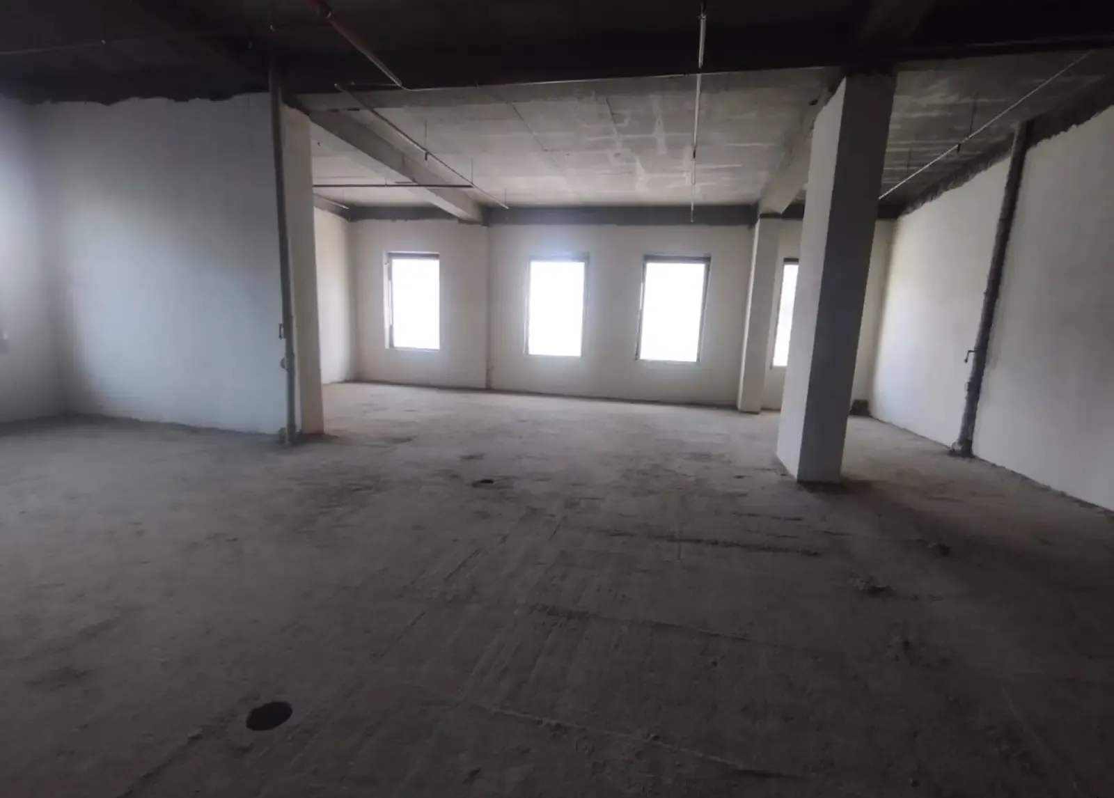 Помещение под магазин / салон, 700м², Сино