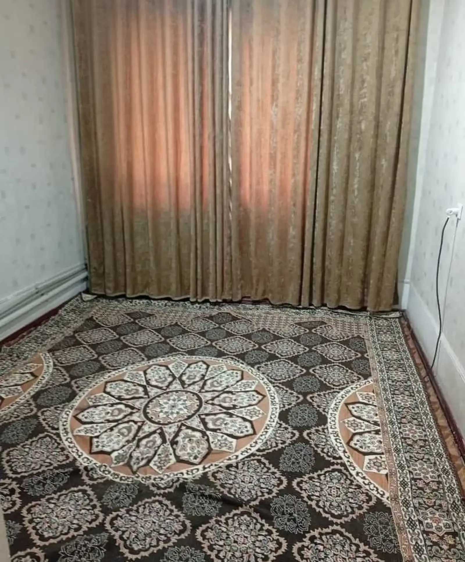 3-комн. квартира, 5 этаж, 75м², Фирдавси