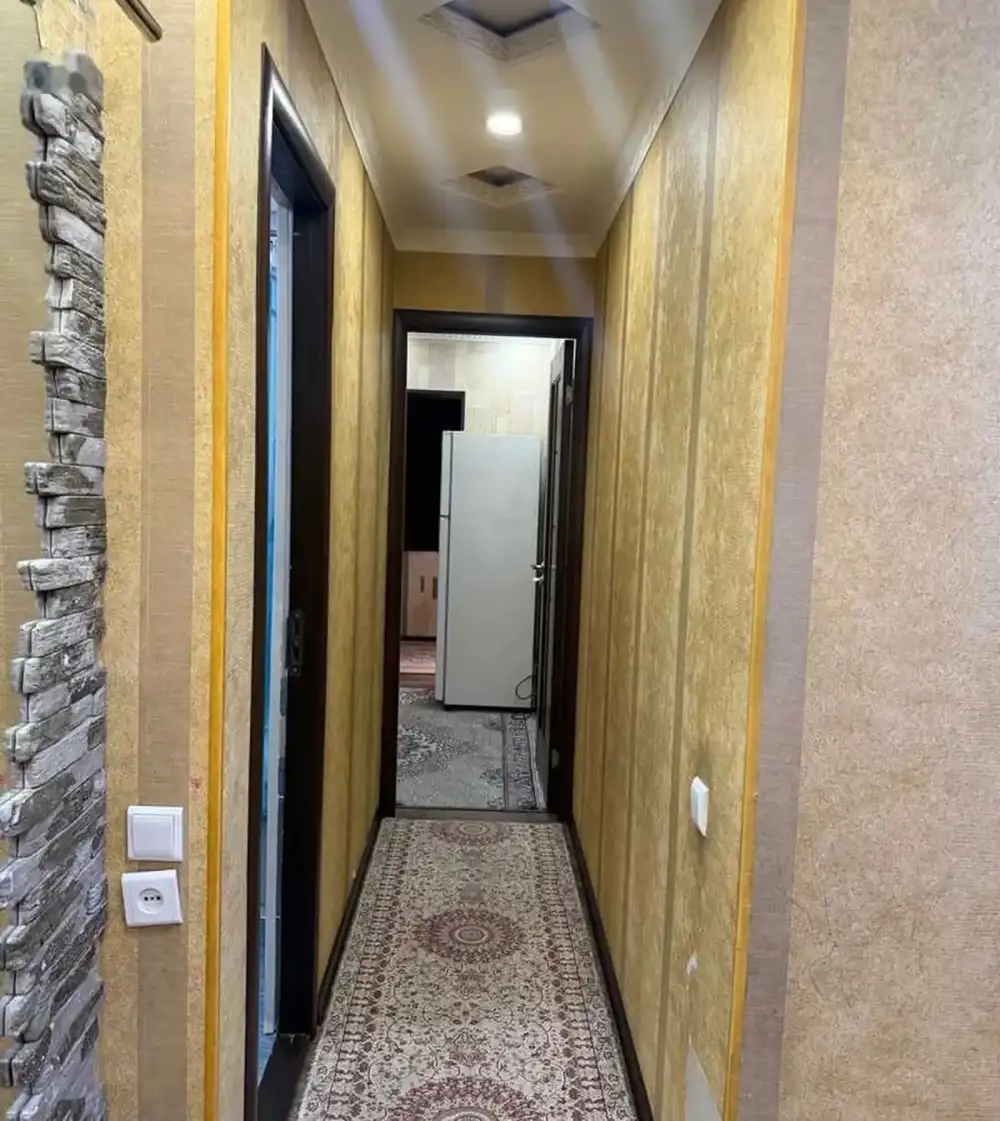 4-комн. квартира, 2 этаж, 95м², Сино