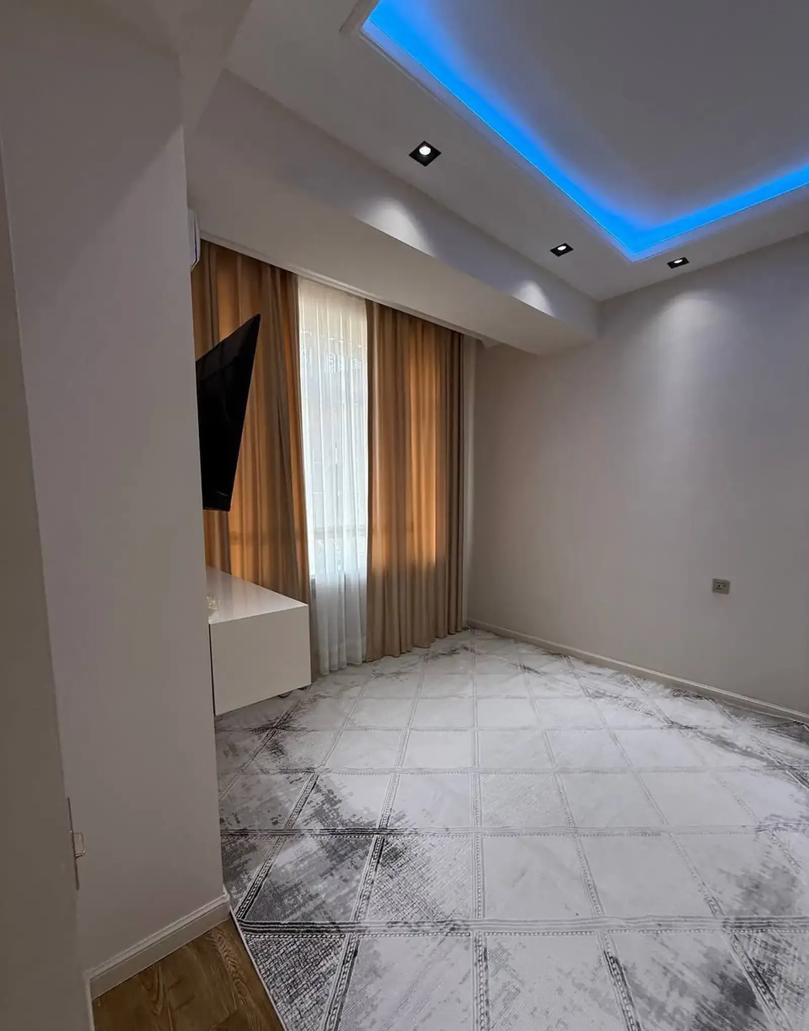 2-комн. квартира, 19 этаж, 50 м², Исмоили сомони