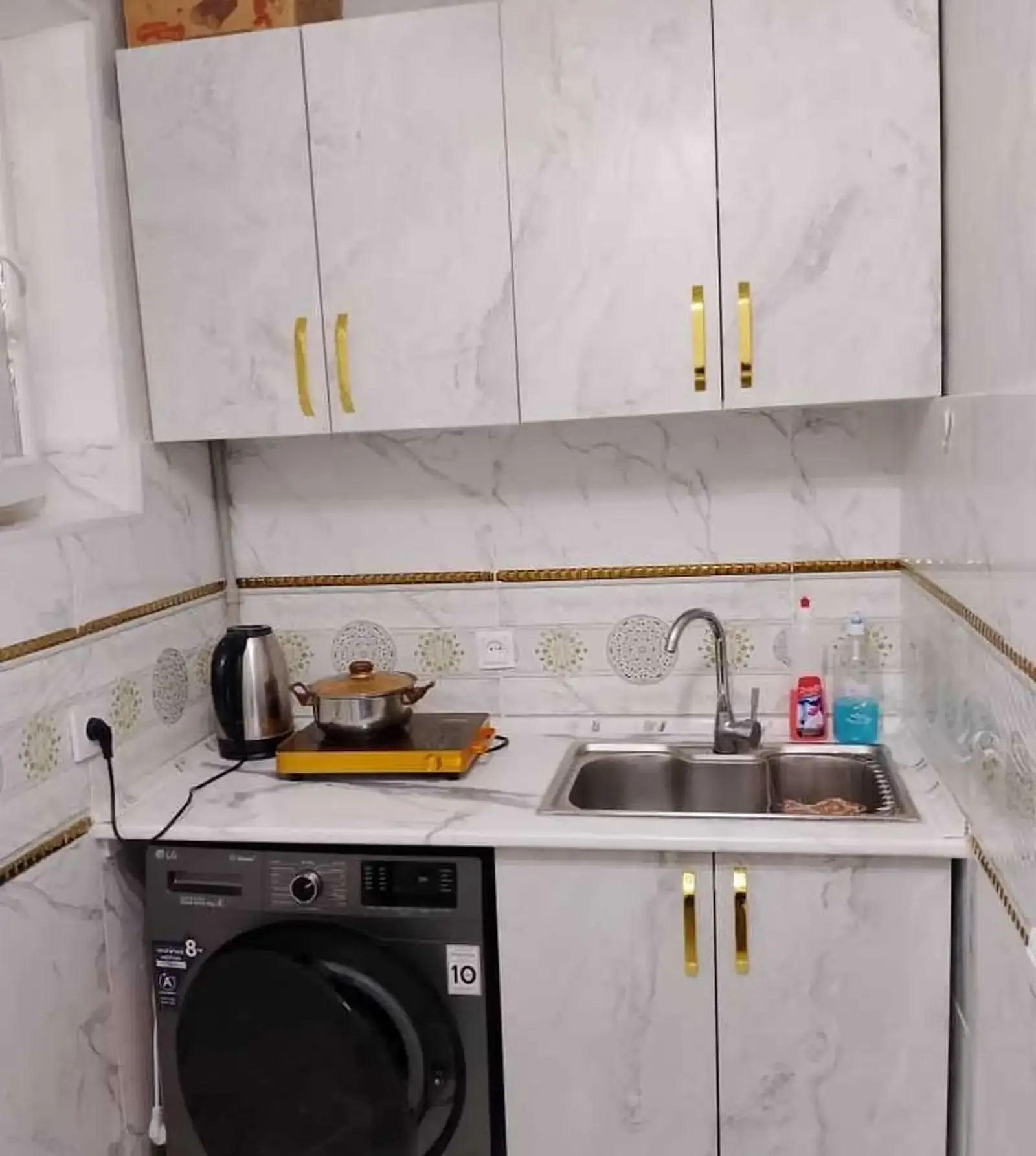 1-комн. квартира, 2 этаж, 37 м², фирдавси 61мкр