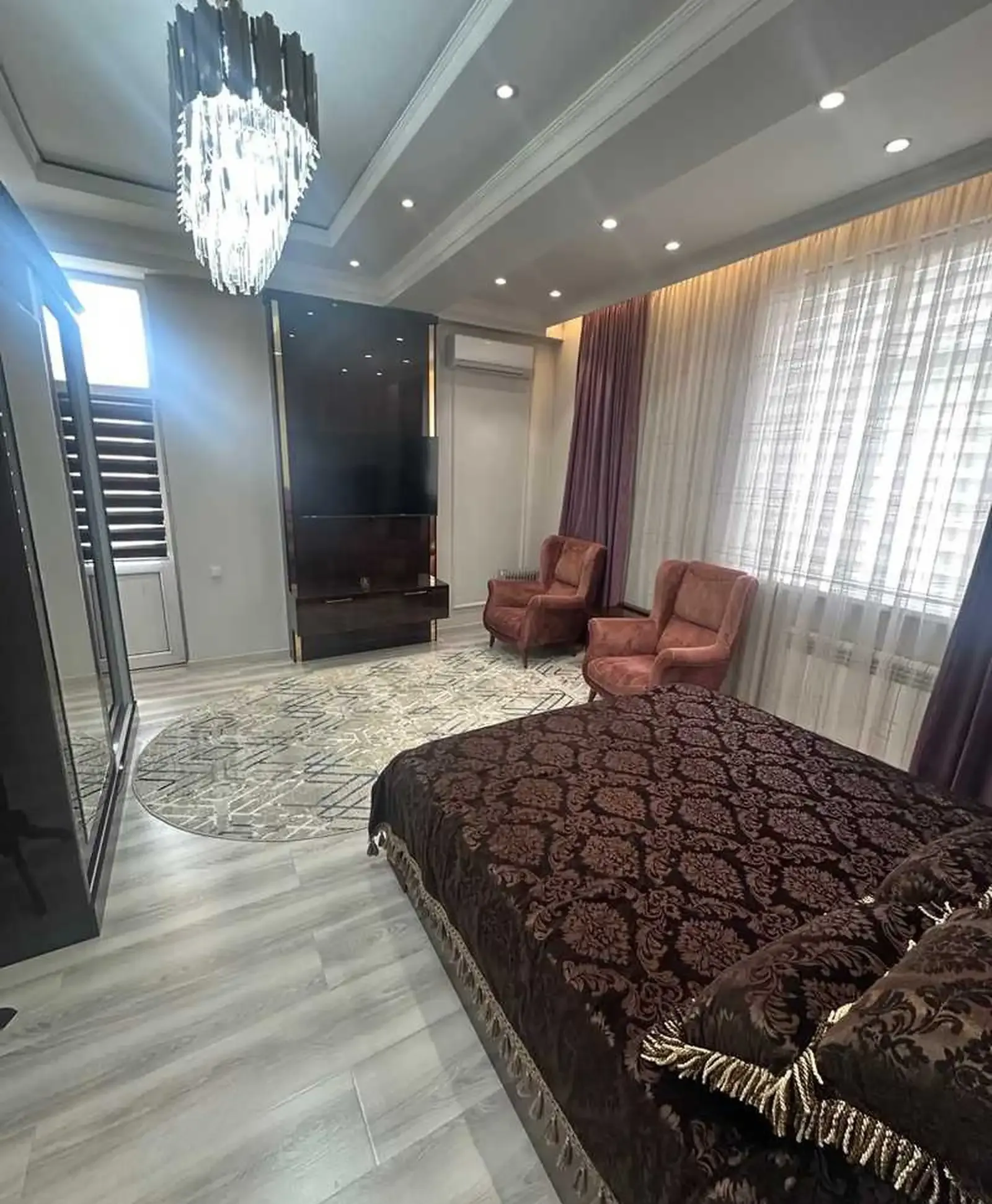 3-комн. квартира, 5 этаж, 117м², Садбарг