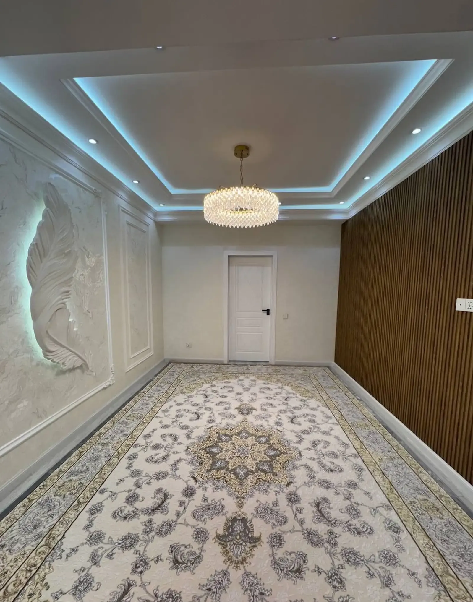2-комн. квартира, 13 этаж, 73 м², Шохмансур