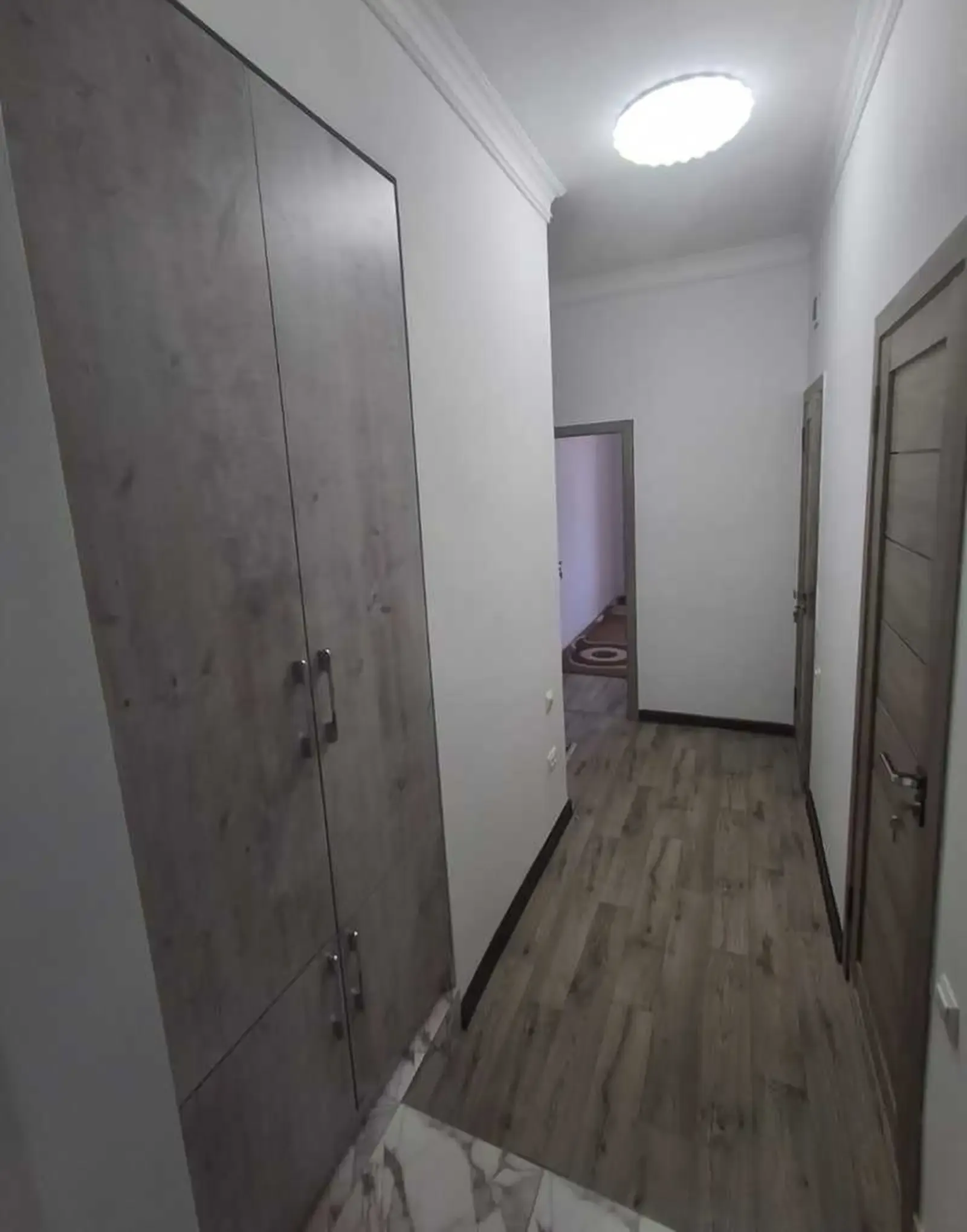 2-комн. квартира, 6 этаж, 60м², Бозори Мехргон