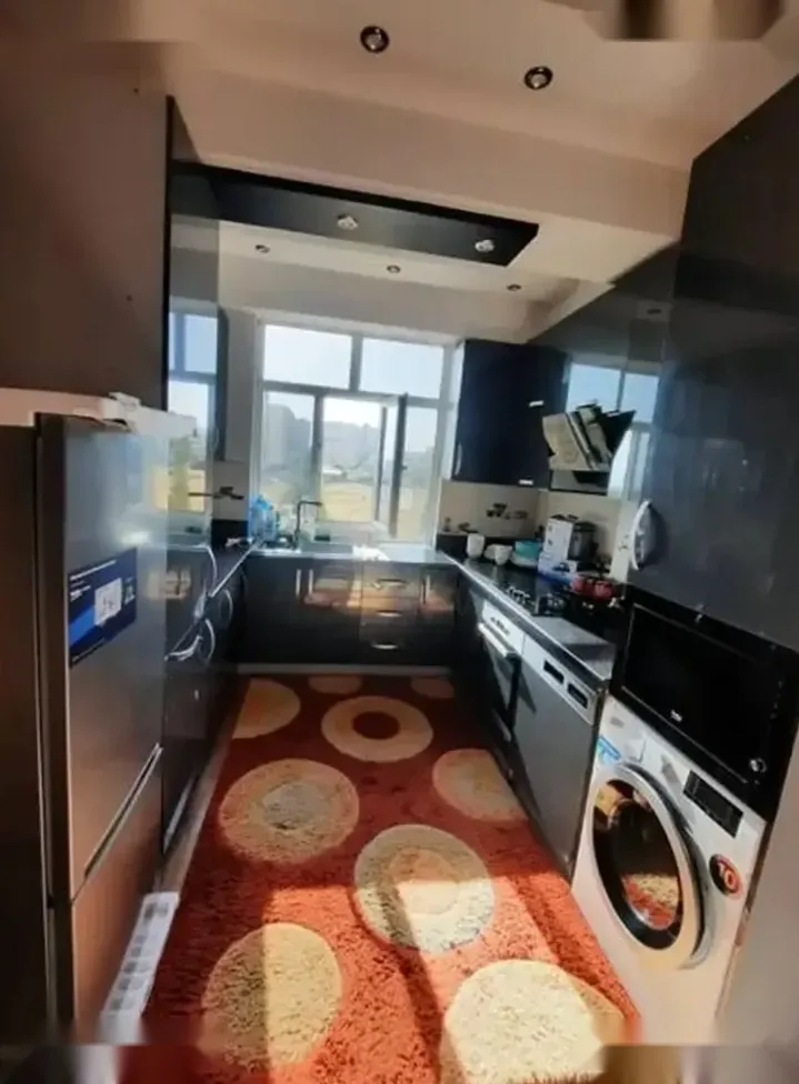 2-комн. квартира, 4 этаж, 60м², Сино