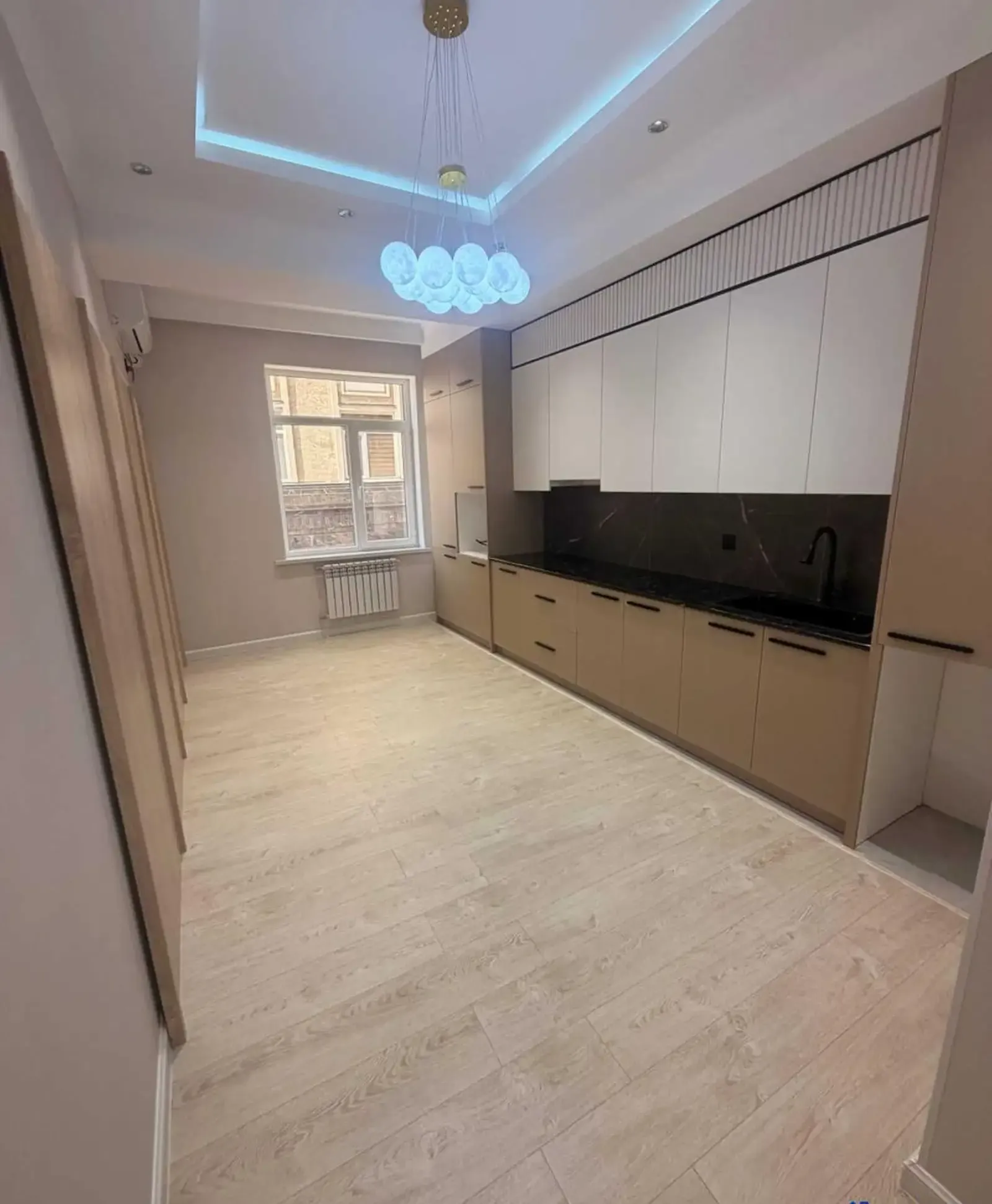 3-комн. квартира, 2 этаж, 108 м², Сино