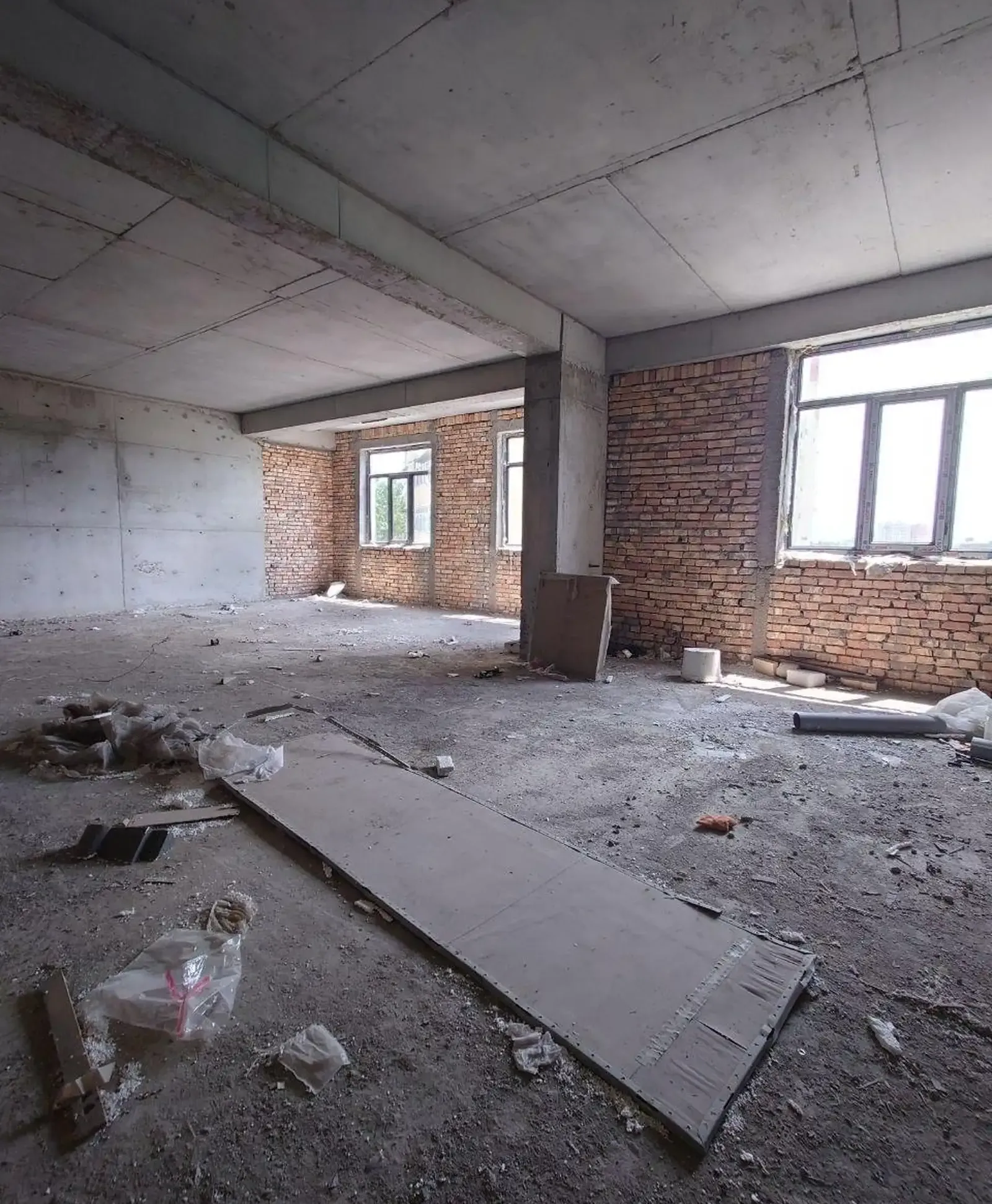 2-комн. квартира, 18 этаж, 102 м², Фирдавс