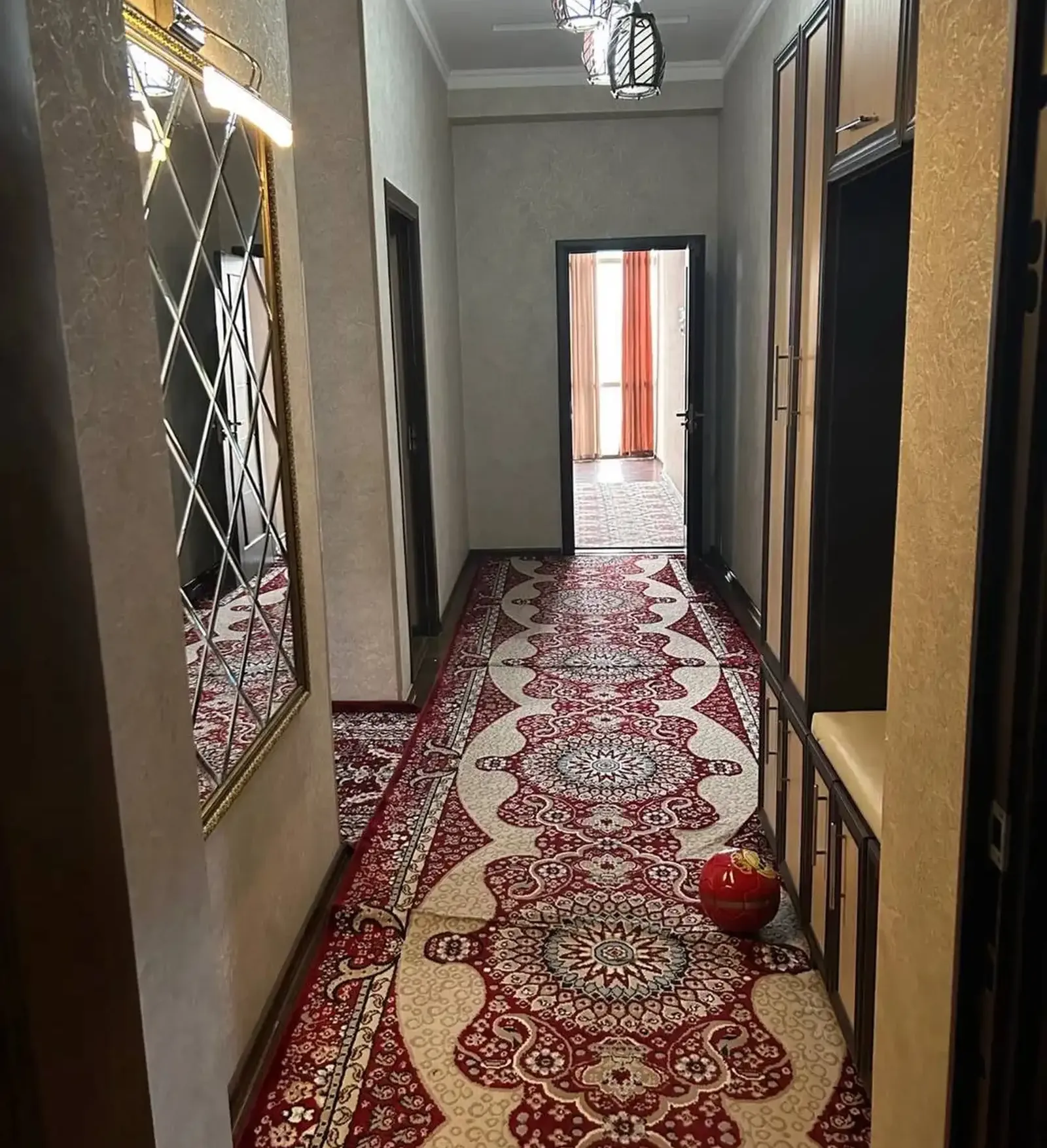 2-комн. квартира, 8 этаж, 80 м², Зарафшон,Поликлиника 14