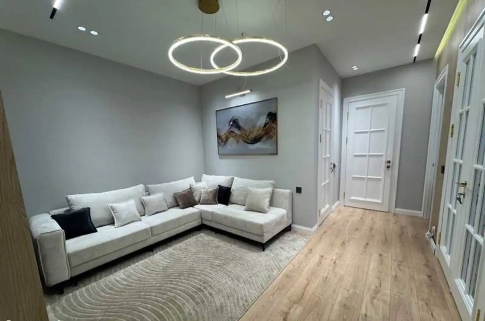 2-комн. квартира, 10 этаж, 77 м², шохмансур