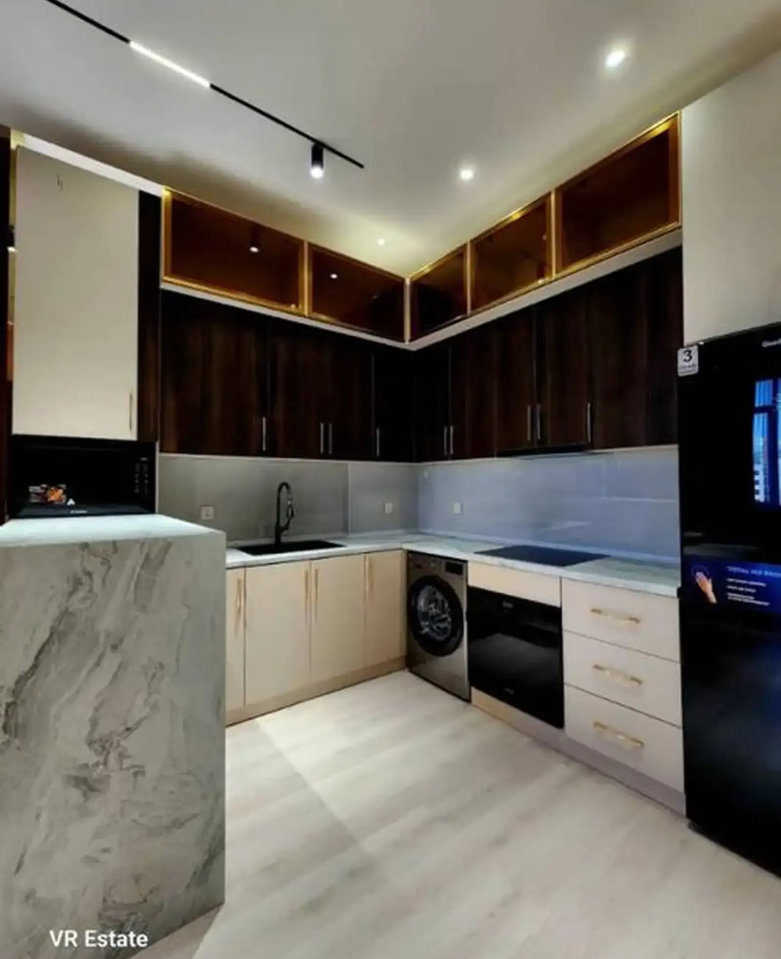 1-к квартира, 15 этаж, 45 м², Сомони