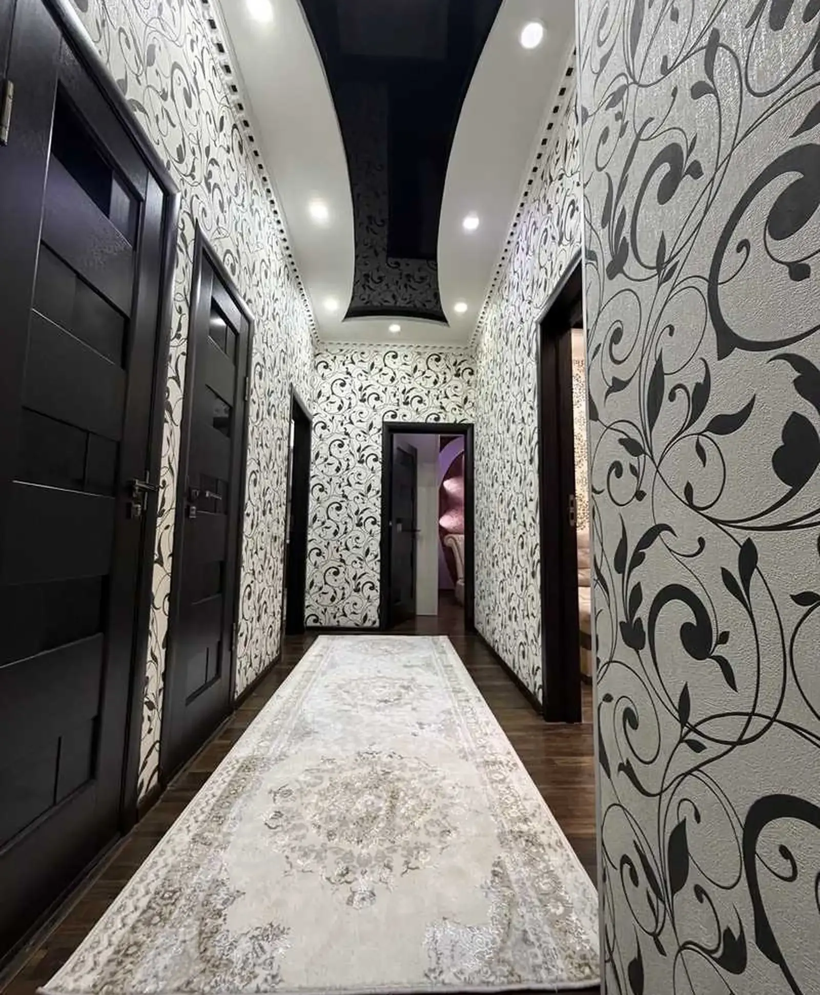 2-комн. квартира, 5 этаж, 81м², Садбарг