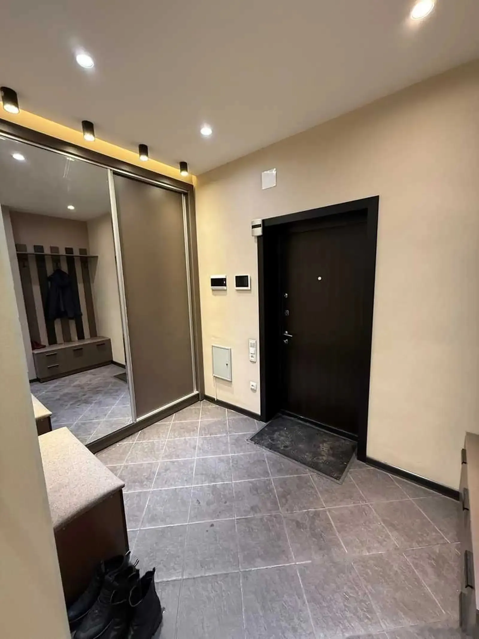 4-к квартира, 3 этаж, 145 м², садбарг