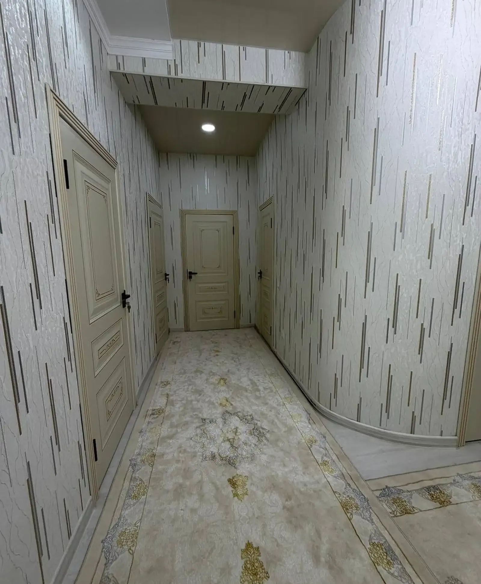 2-комн. квартира, 12 этаж, 81 м², Шохмансур 3 база