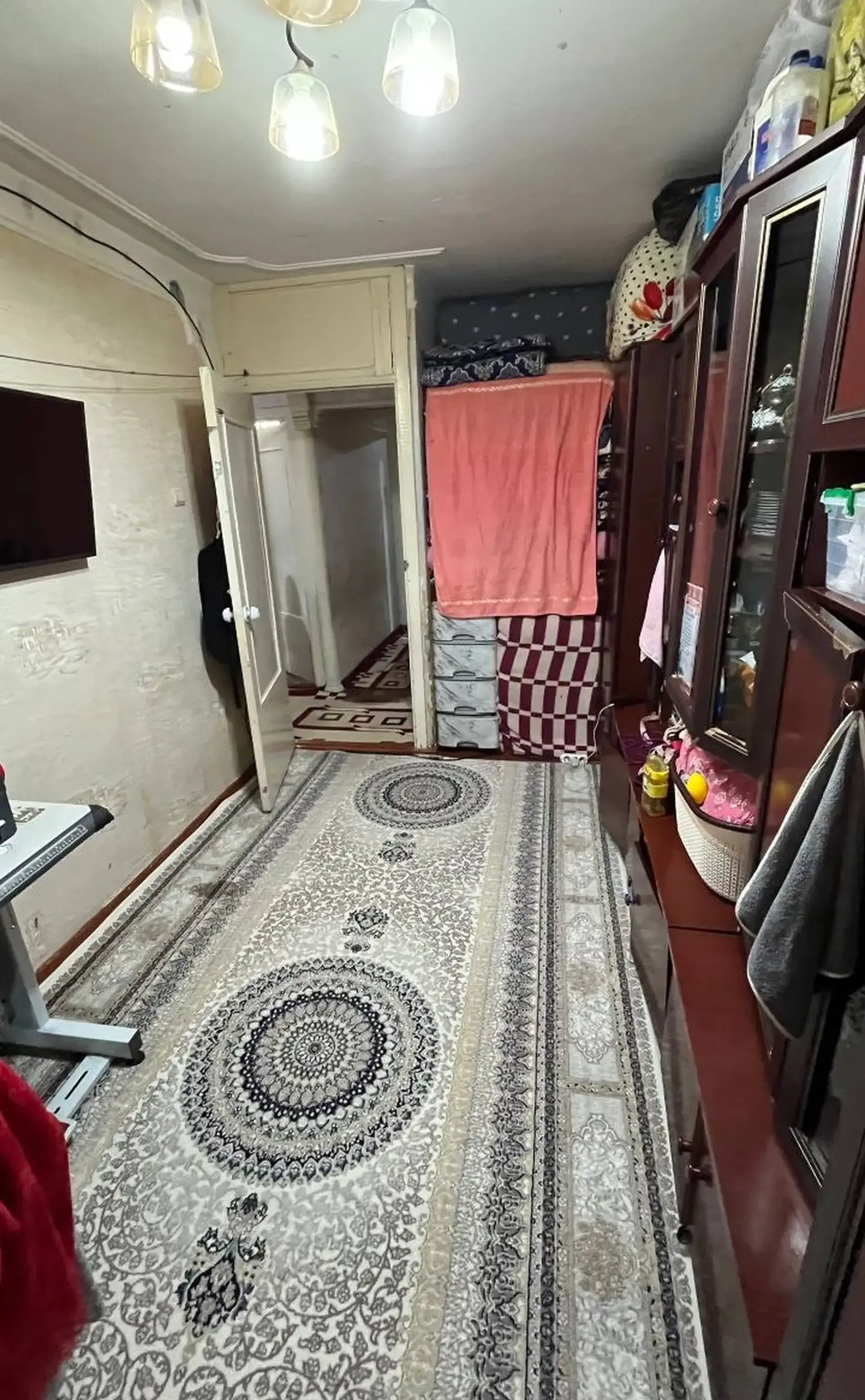 3-комн. квартира, 1 этаж, 55 м², Сино, 102 мкр