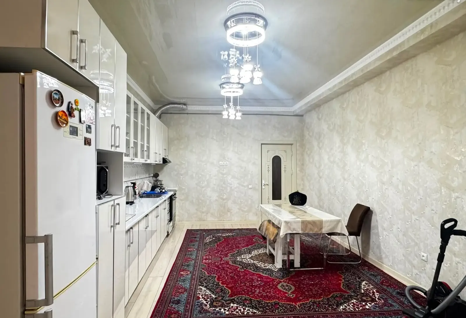 4-комн. квартира, 9 этаж, 130м², дом печат