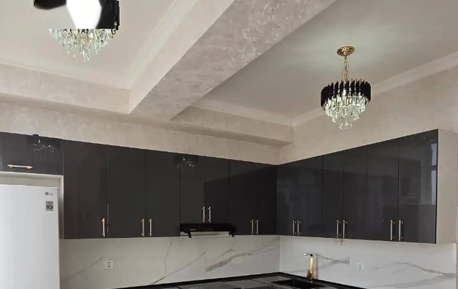3-комн. квартира, 16 этаж, 88 м², Фирдавси