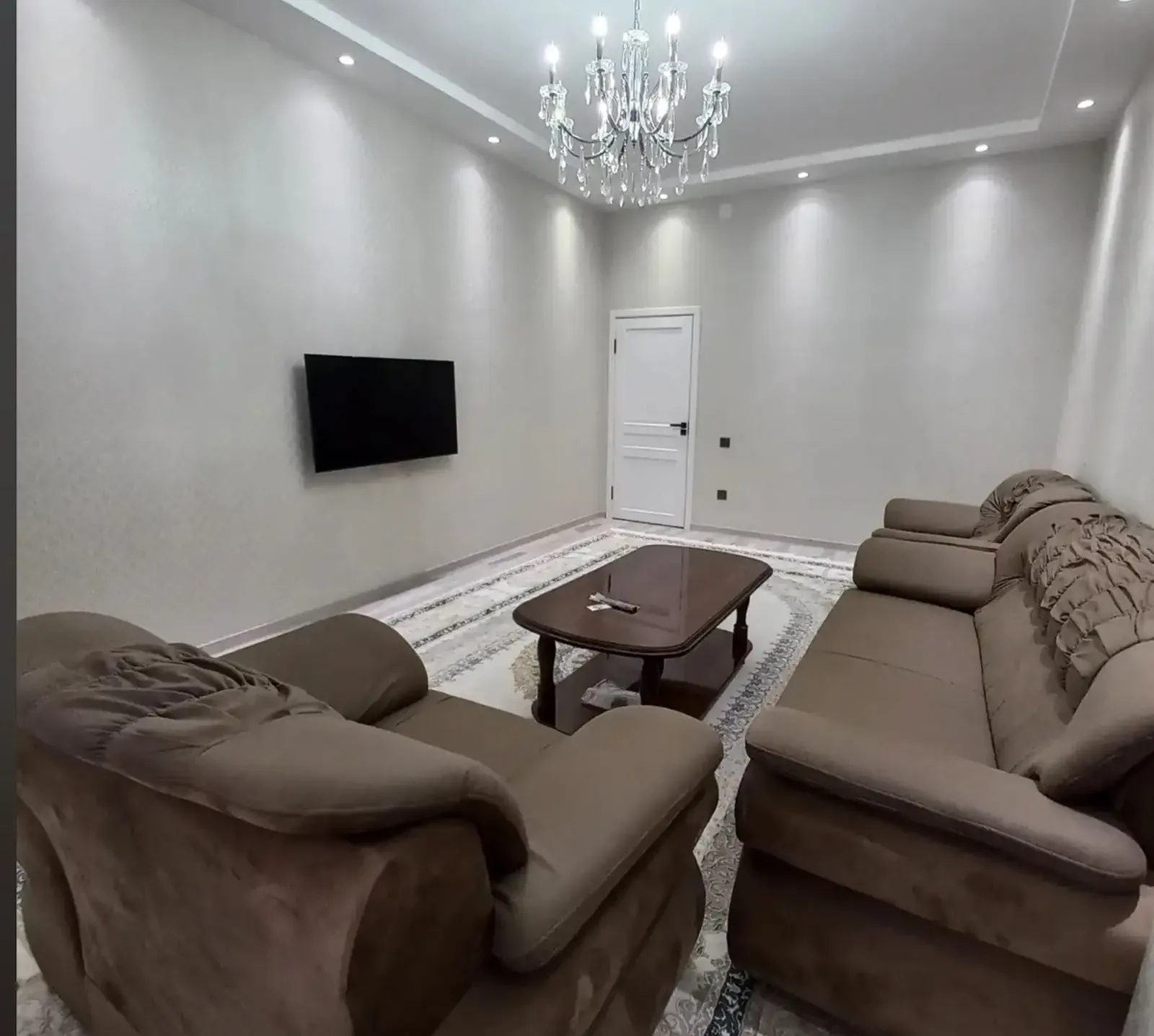 2-комн. квартира, 3 этаж, 80м², Исмоили Сомони