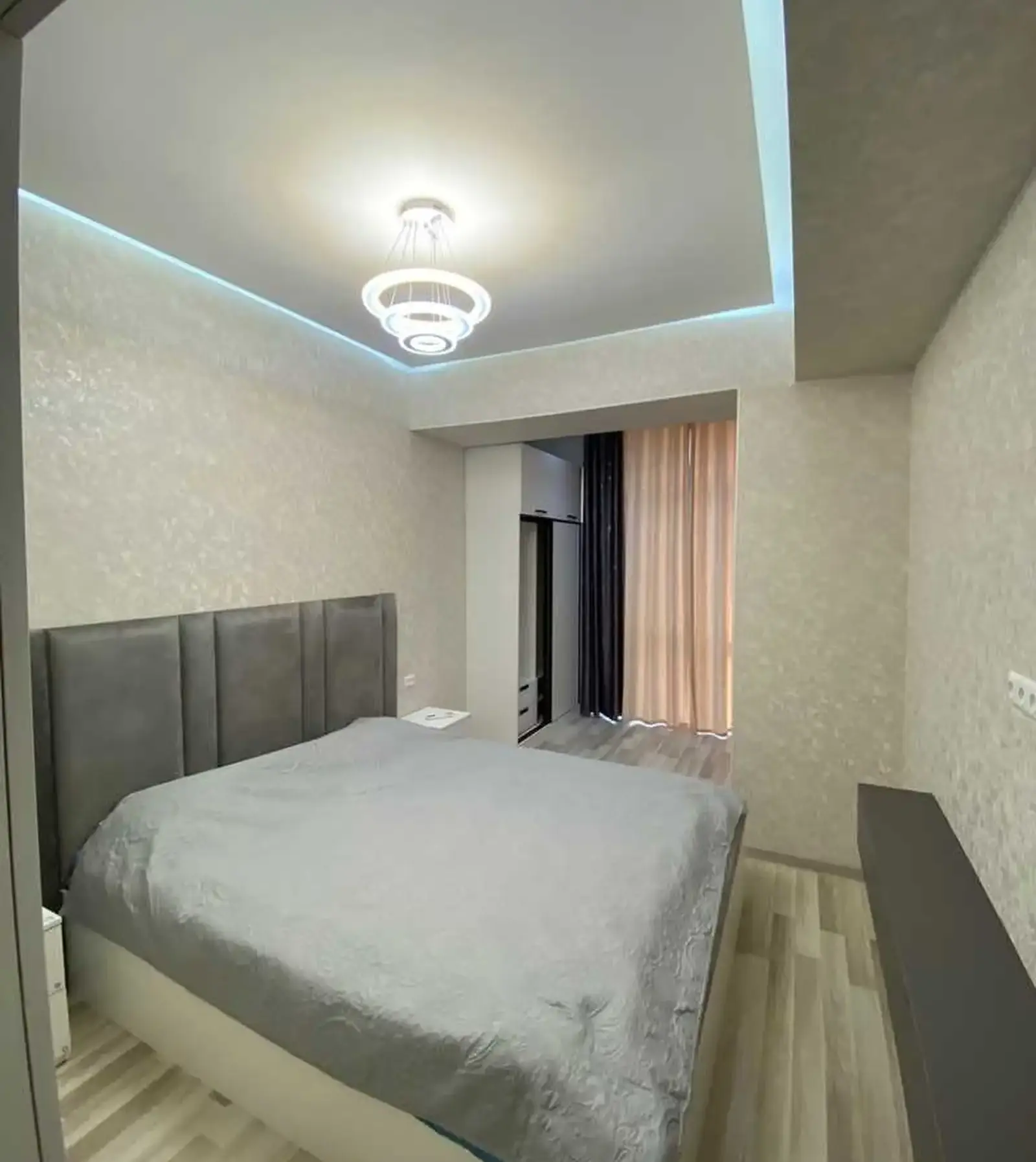 2-комн. квартира, 15 этаж, 110м², Центр Садбарг Гуля - голд