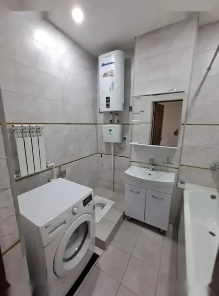 3-комн. квартира, 1 этаж, 92м², Сино