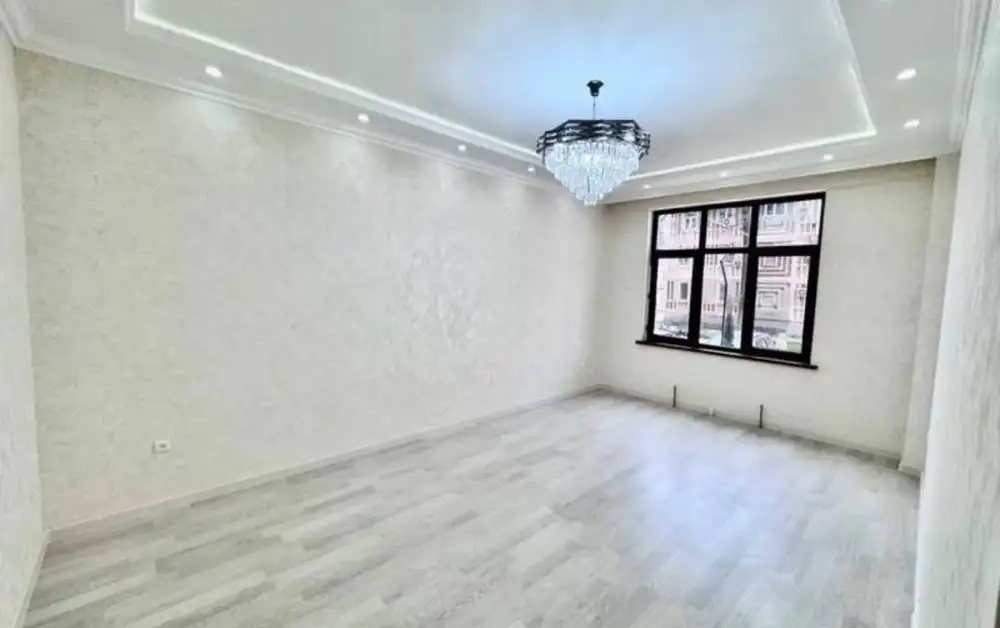 3-комн. квартира, 1 этаж, 90 м², Сино