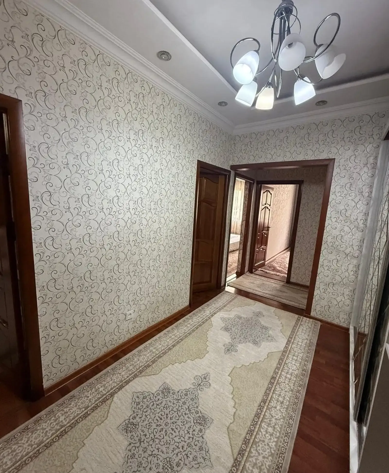 4-к квартира, 6 этаж, 110 м², 101мкр, 82мкр, Эстакадаи 82