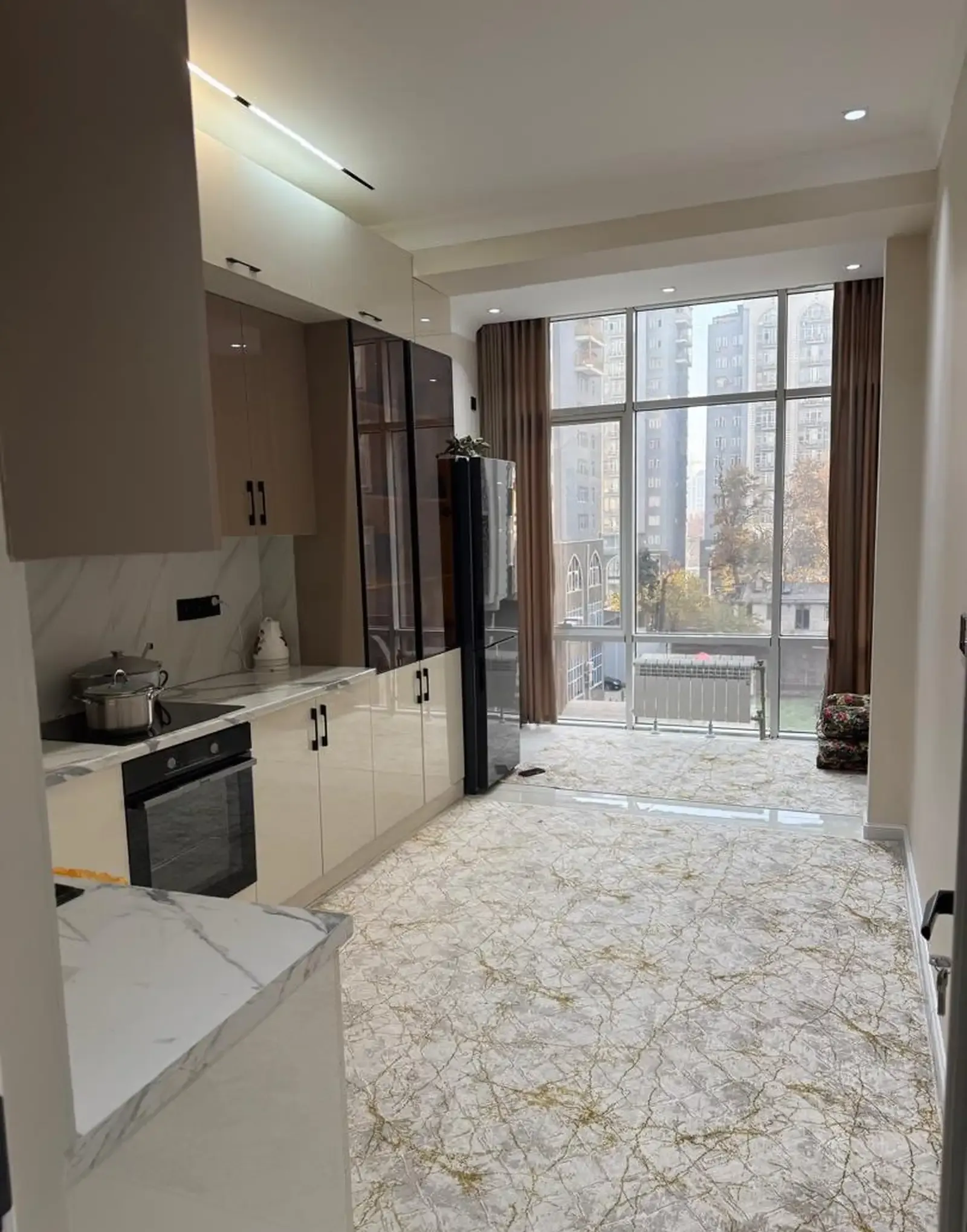 2-комн. квартира, 3 этаж, 80м², Ашан