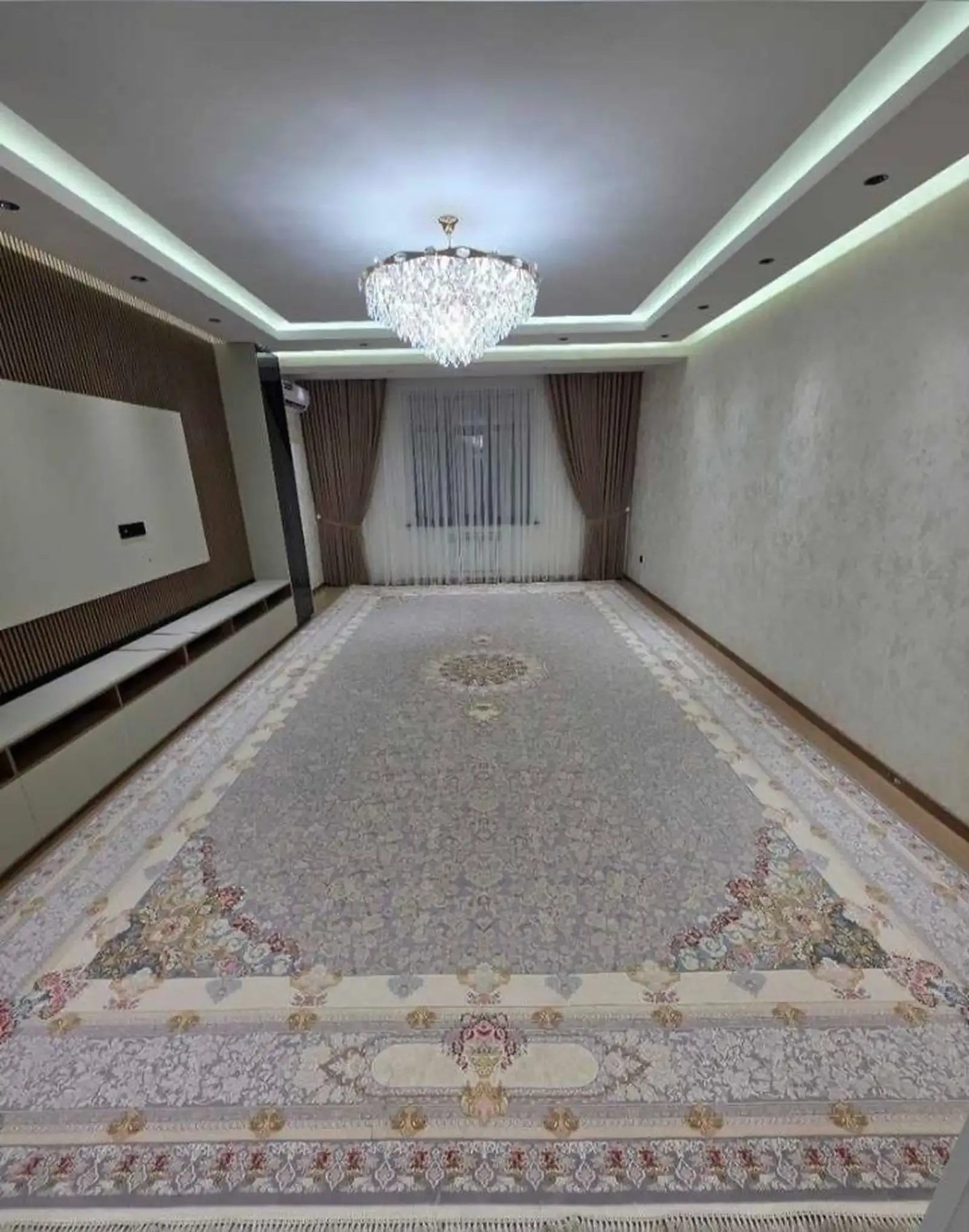 4-комн. квартира, 14 этаж, 218 м², н.Исмоили Сомони,Ашан-доми Ладин