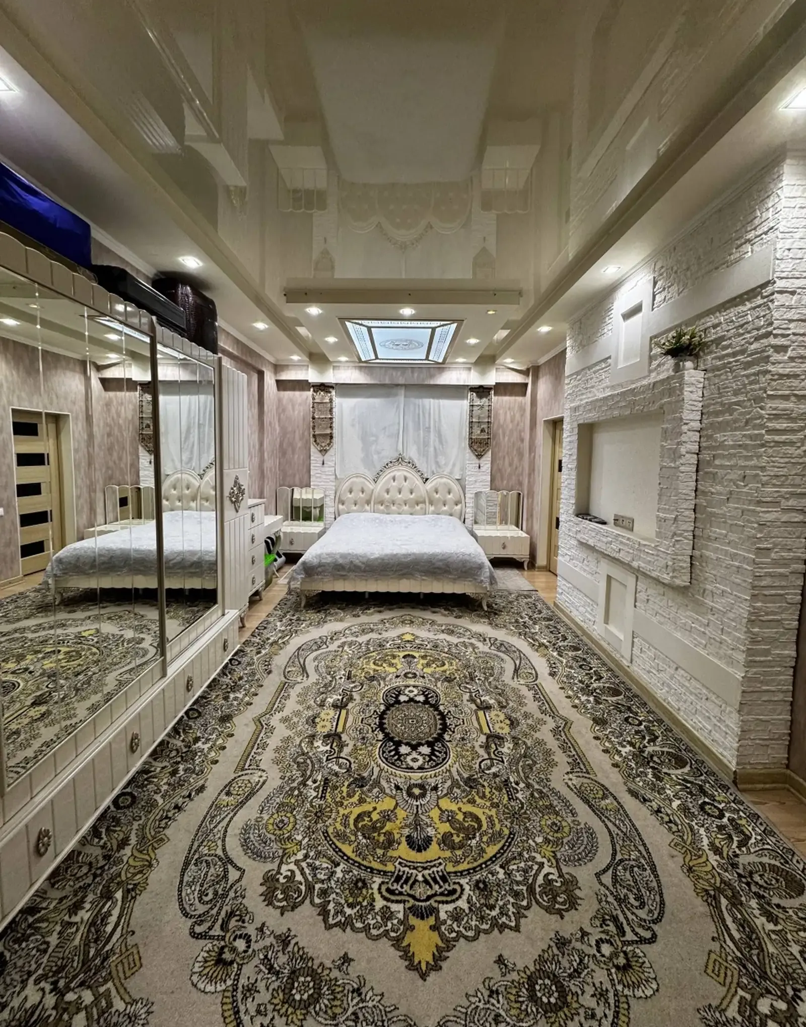 3-комн. квартира, 13 этаж, 107 м², И.Сомони дом Паркинг орт Мгу