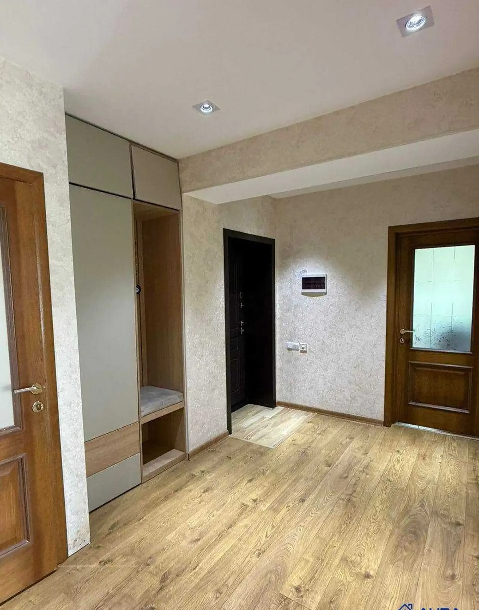 4-к квартира, 4 этаж, 70 м², Сино