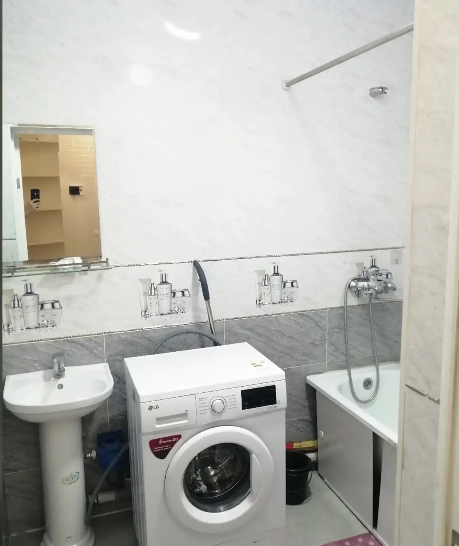 2-комн. квартира, 1 этаж, 78м², сино