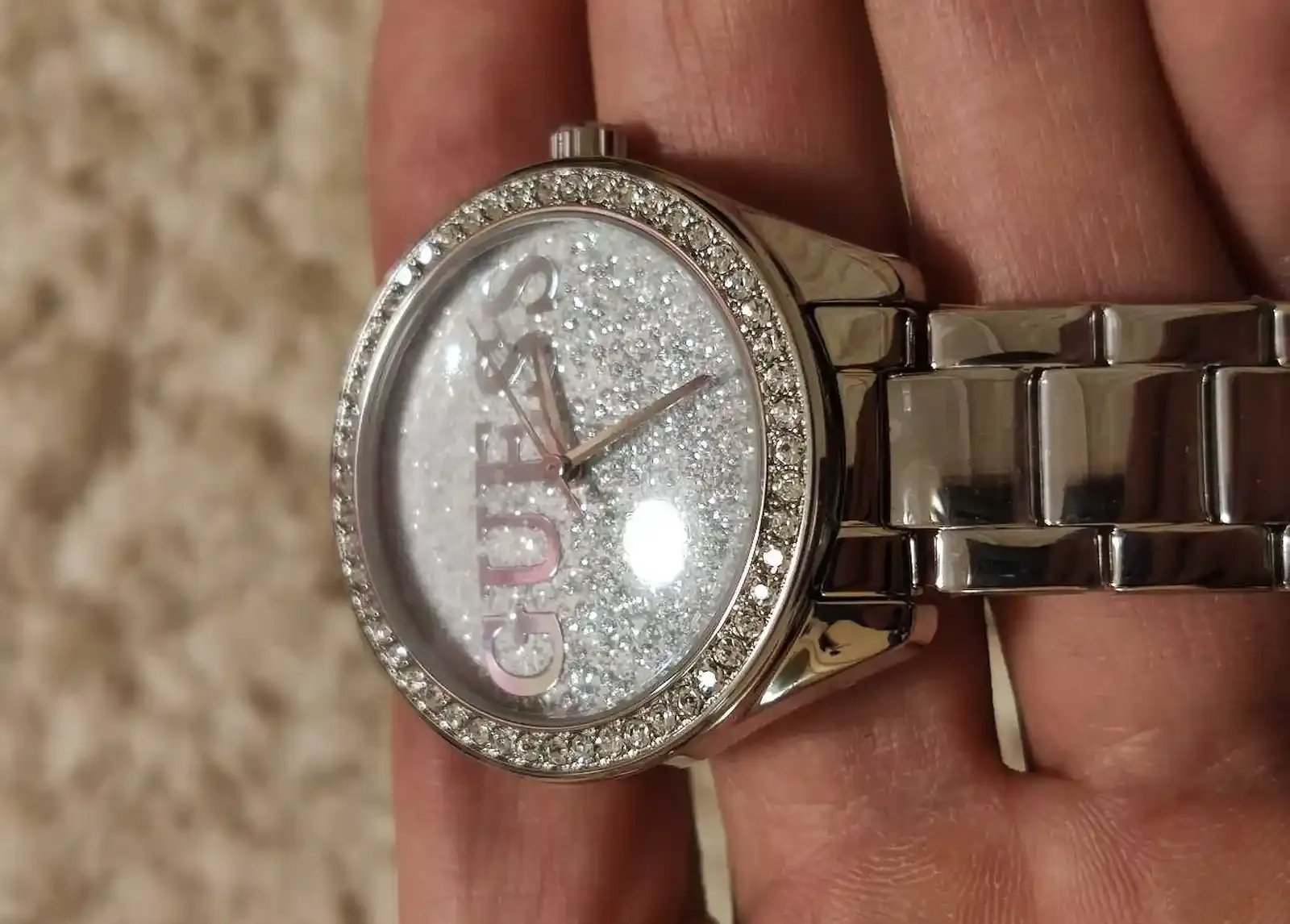 Часы Guess W0987L1