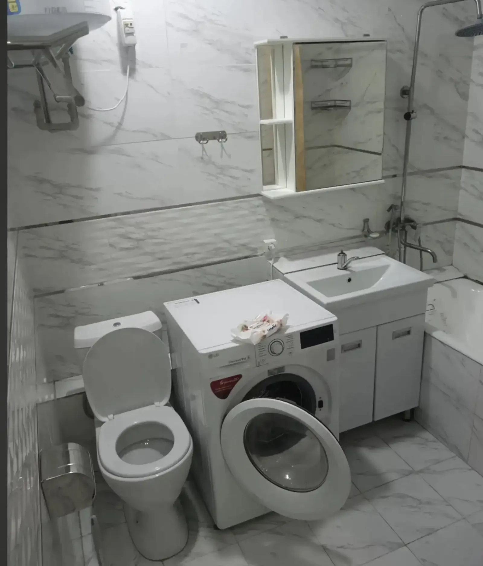 2-комн. квартира, 11 этаж, 63м², сино