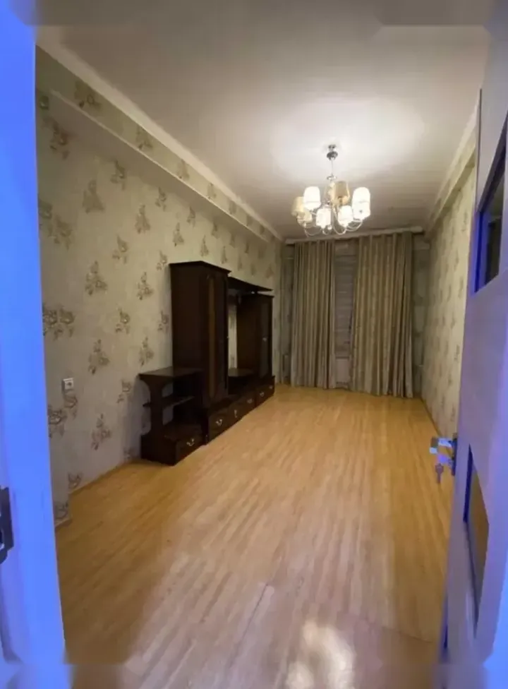 3-комн. квартира, 2 этаж, 100м², Сино