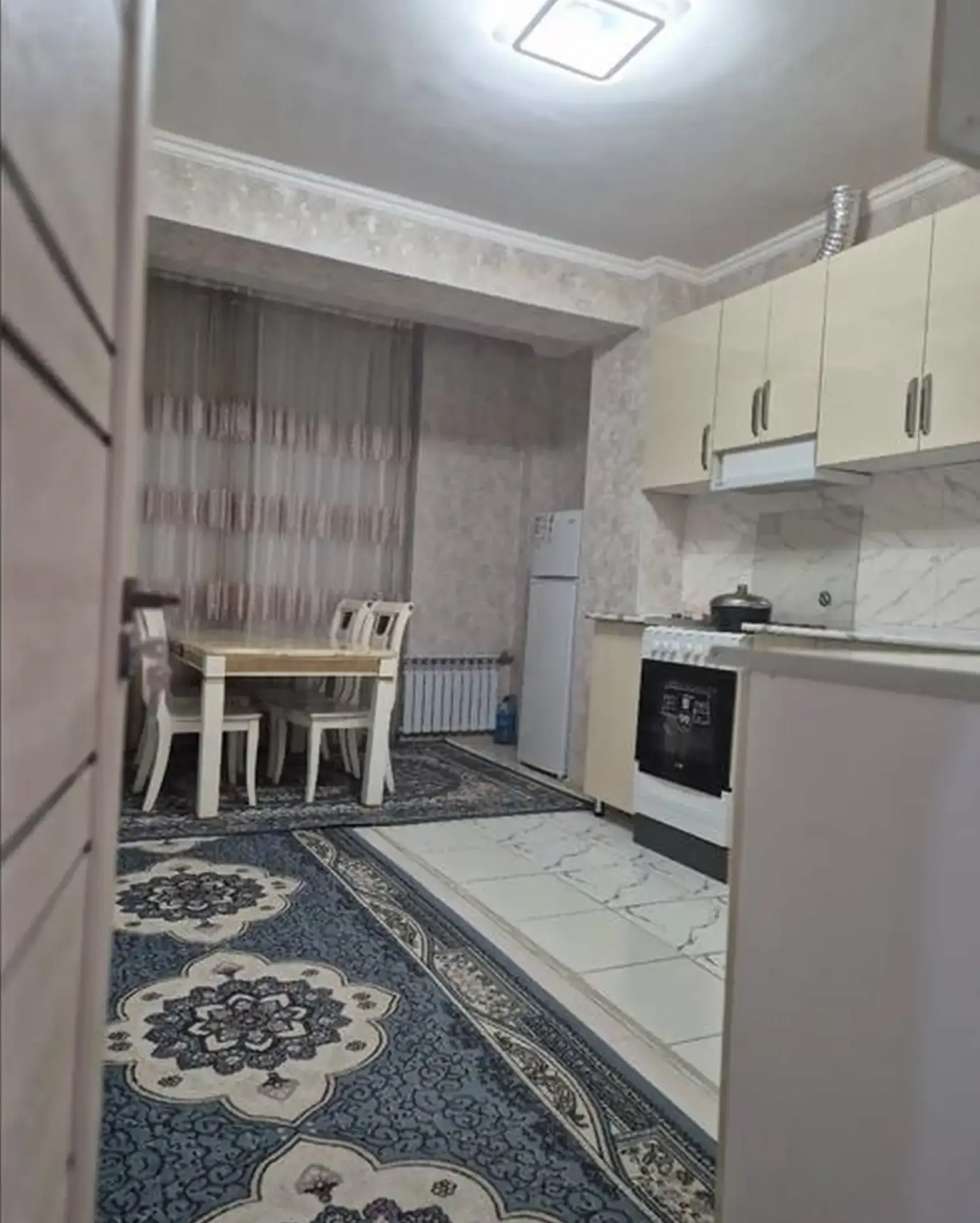 2-комн. квартира, 15 этаж, 95м², Шохмансур
