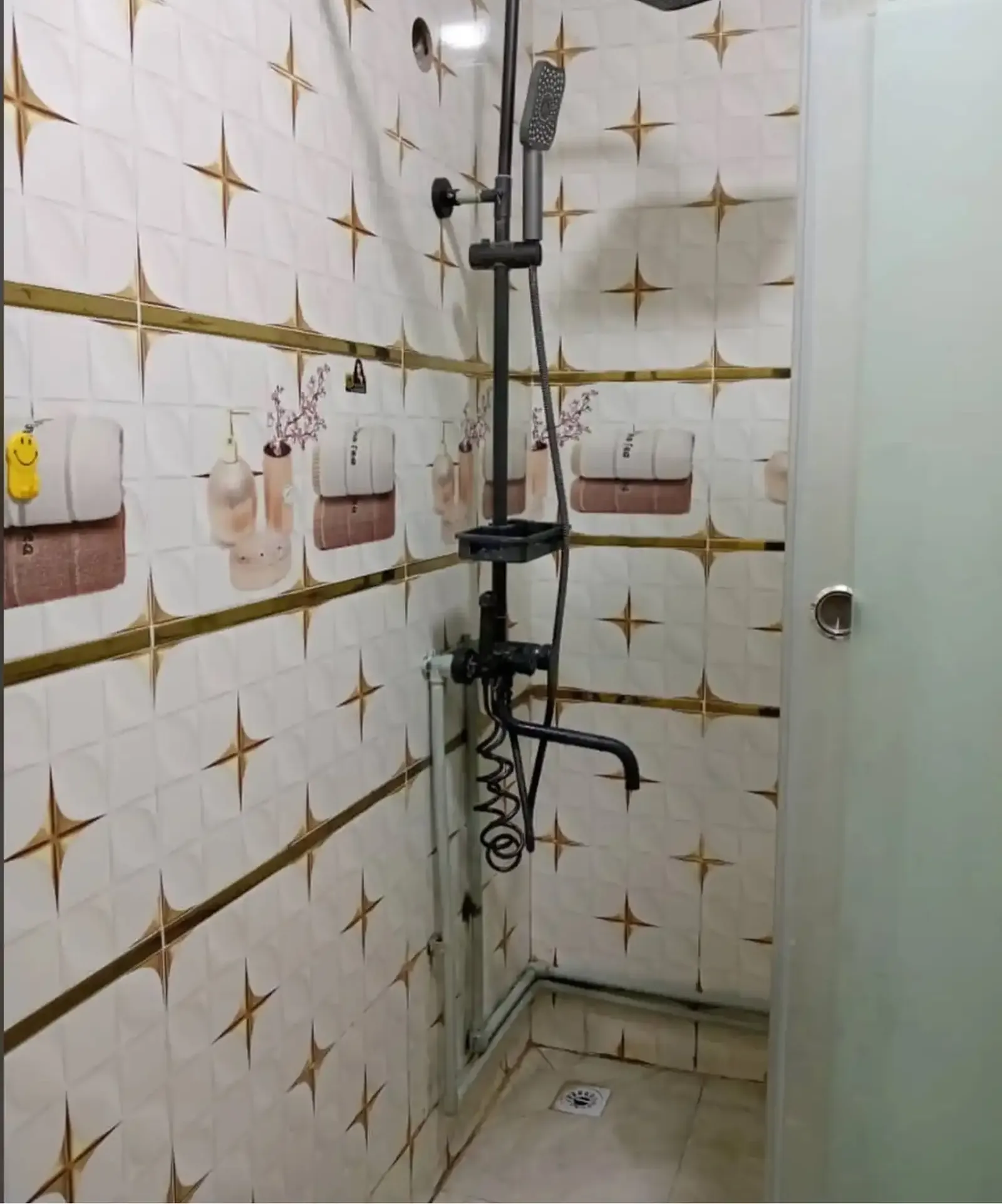 3-комн. квартира, 2 этаж, 80м², фирдавси