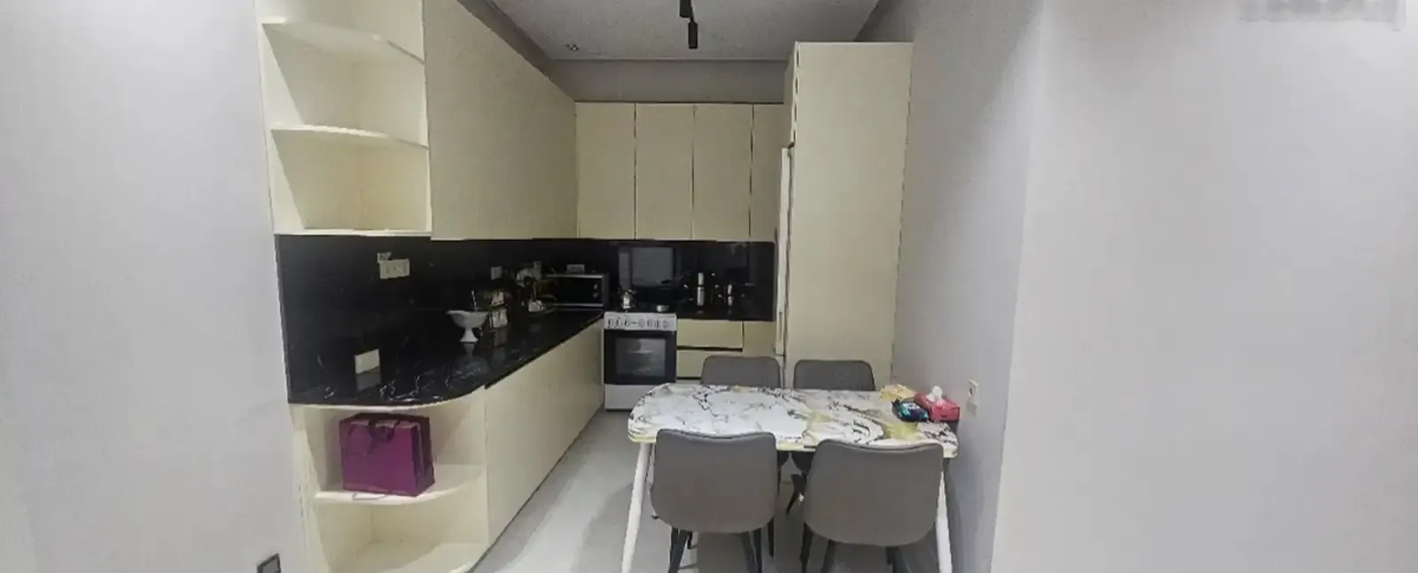 2-комн. квартира, 9 этаж, 70м², исмоил сомони