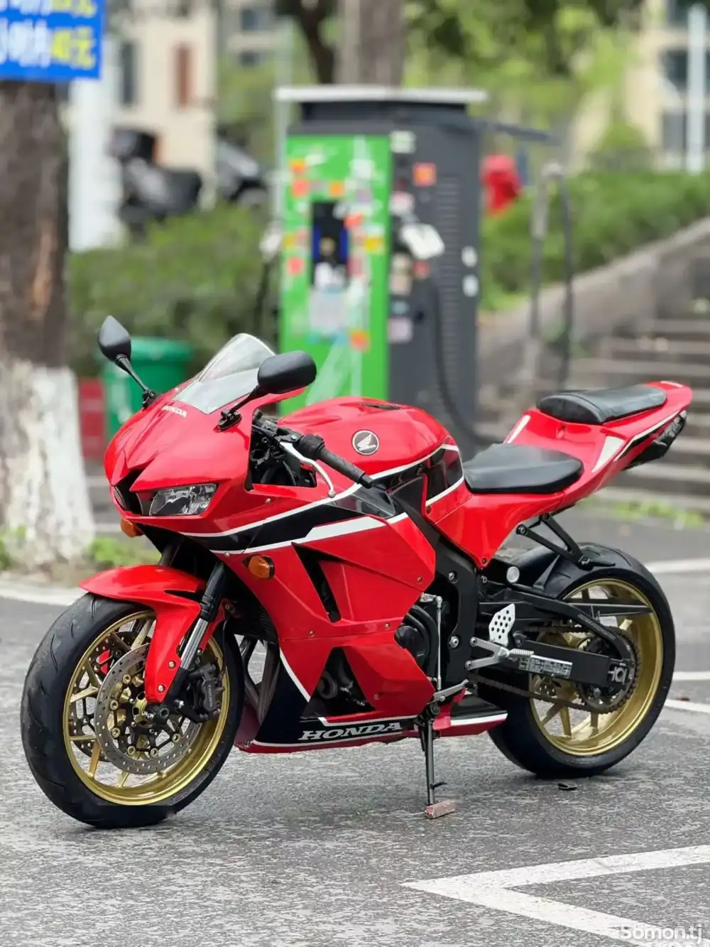 Мотоцикл Honda cbr