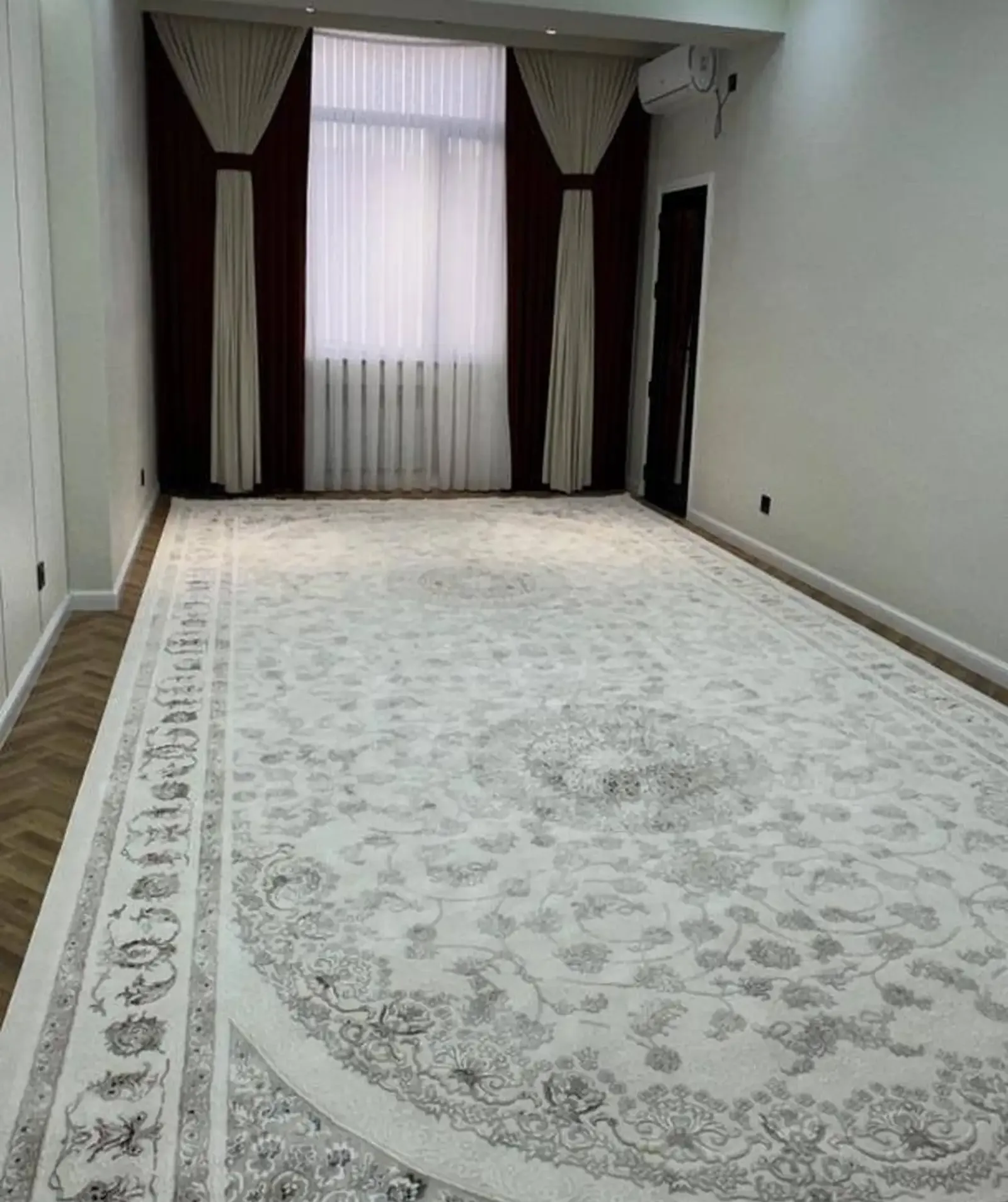 3-комн. квартира, 11 этаж, 111 м², Сомони спартак