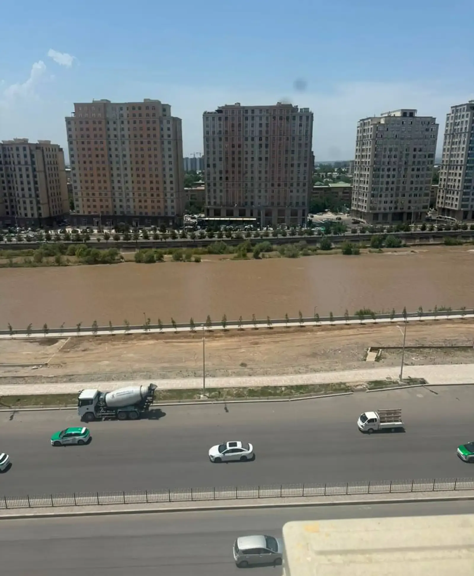 2-комн. квартира, 10 этаж, 62 м², Фирдавси, Набережная