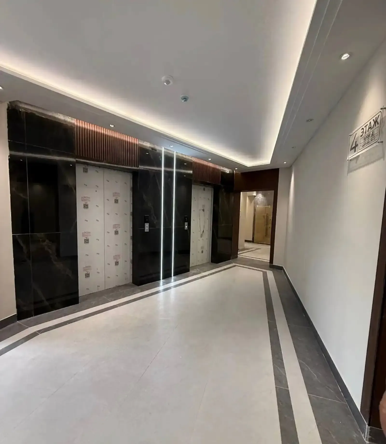 2-комн. квартира, 11 этаж, 67 м², Сино, УВД