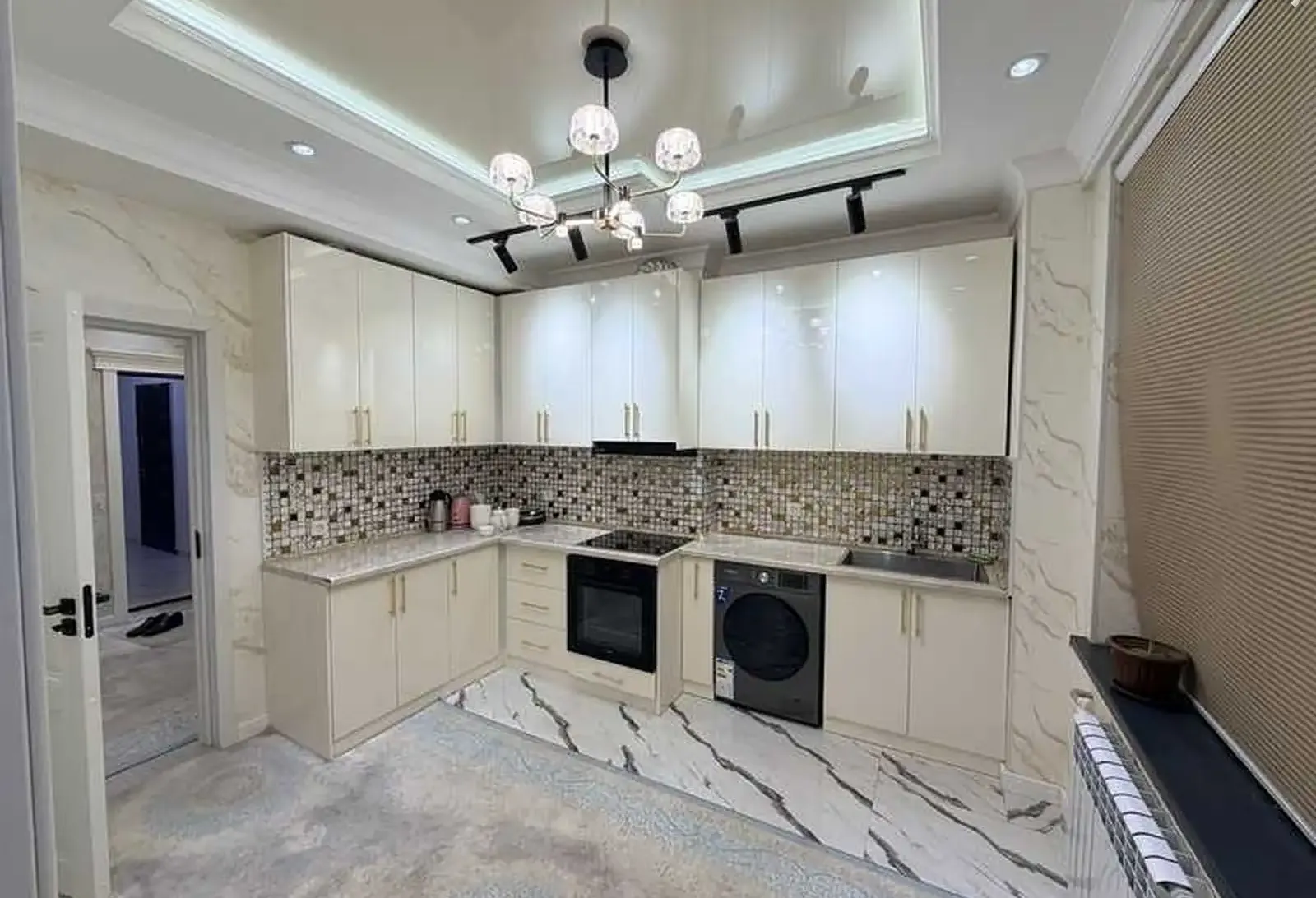3-комн. квартира, 4 этаж, 87м², фирдавси