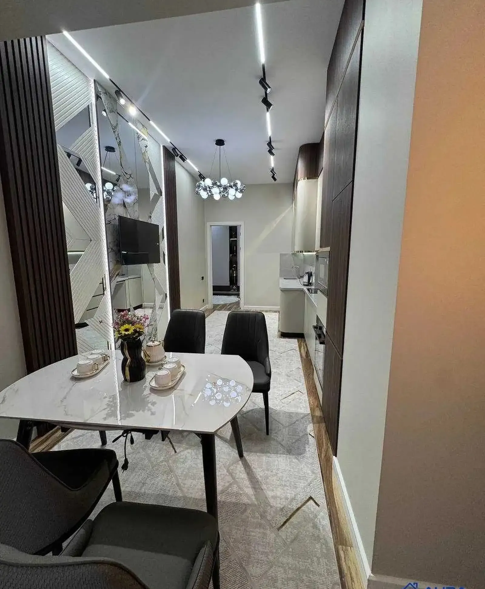 2-комн. квартира, 17 этаж, 98 м², Шоҳмансур, Бурҷи Анушервон